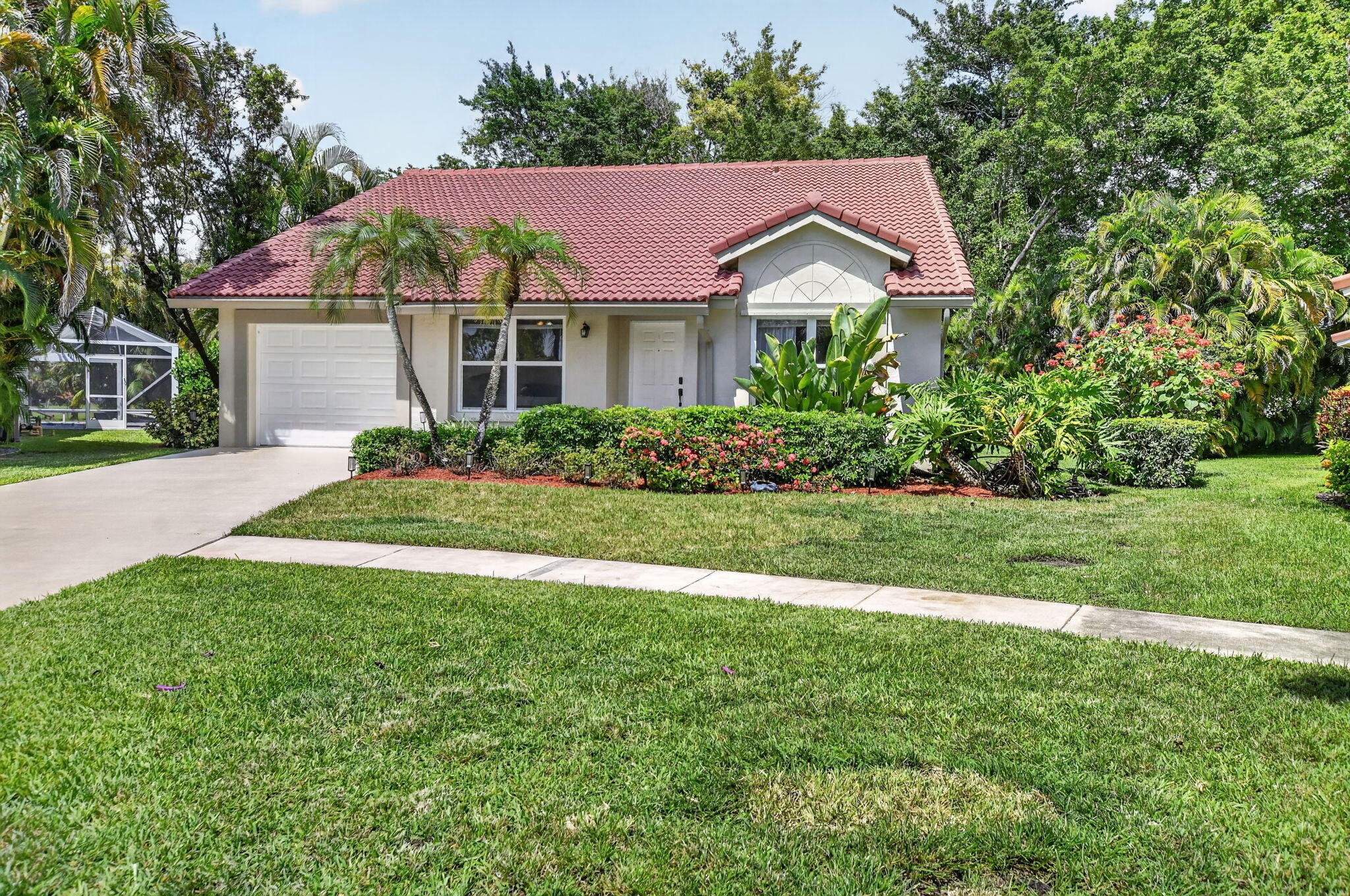 10065 Camelback Lane Property Photo 3