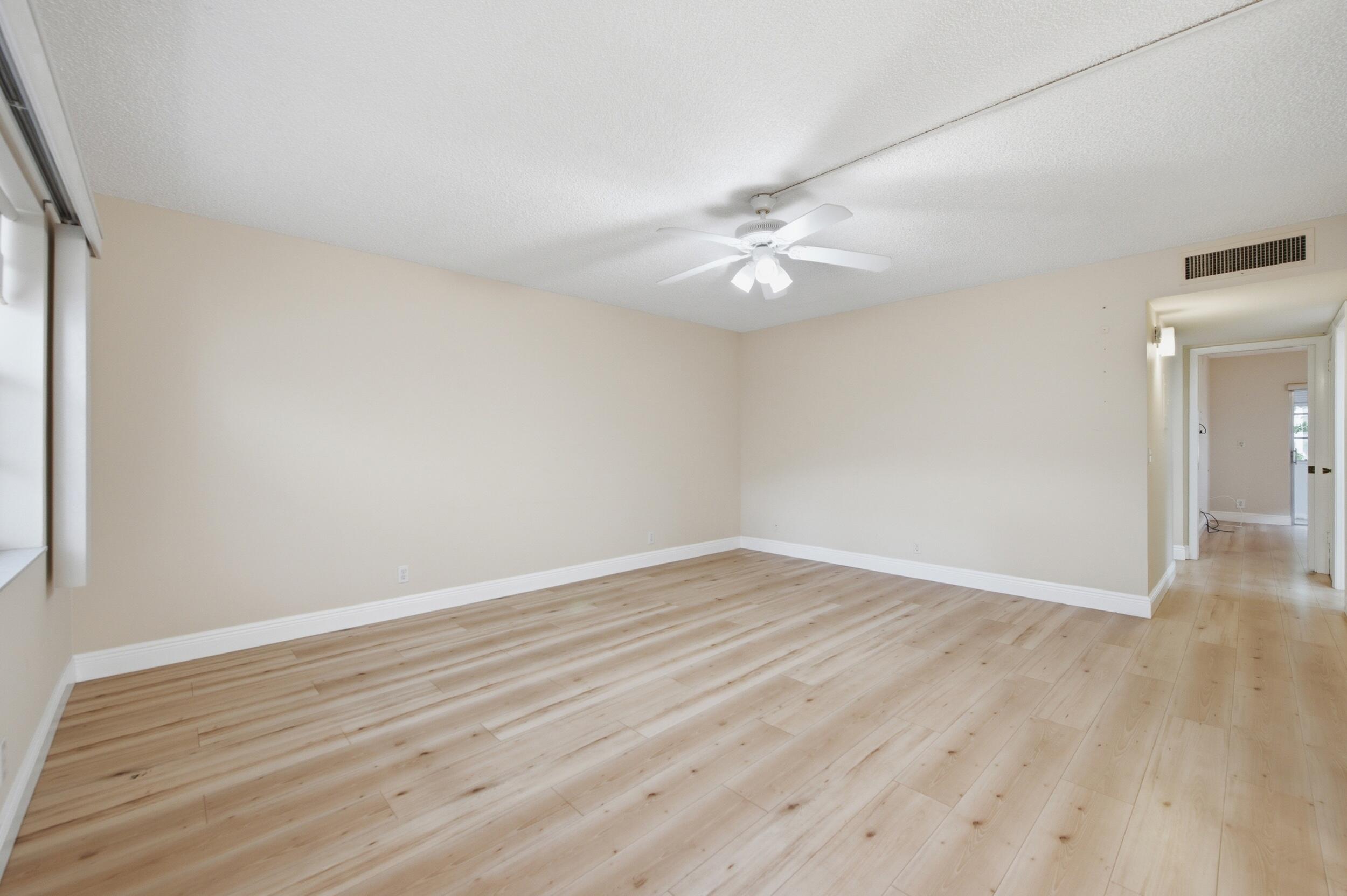 442 Normandy J Property Photo 8
