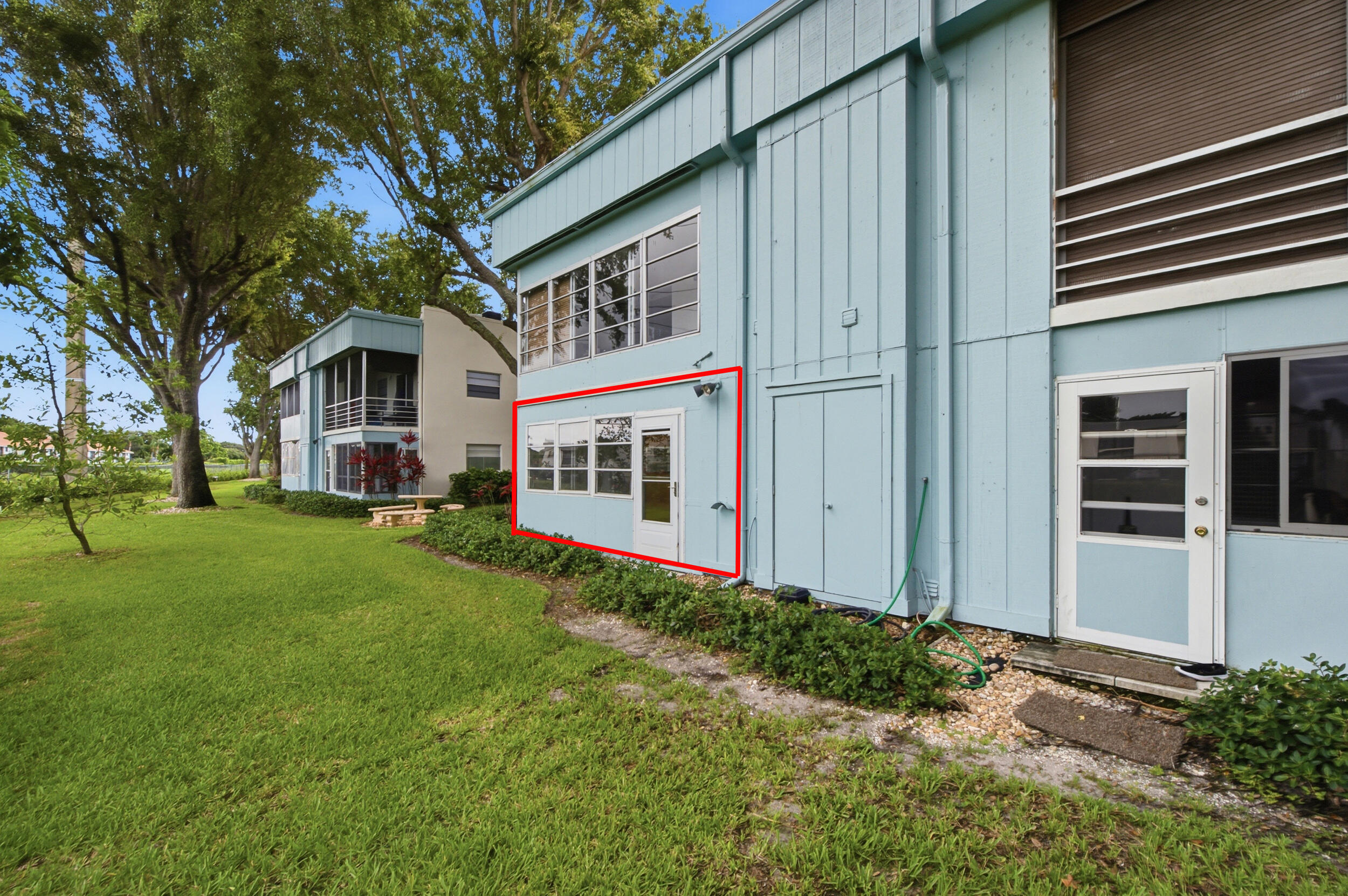 442 Normandy J Property Photo 26