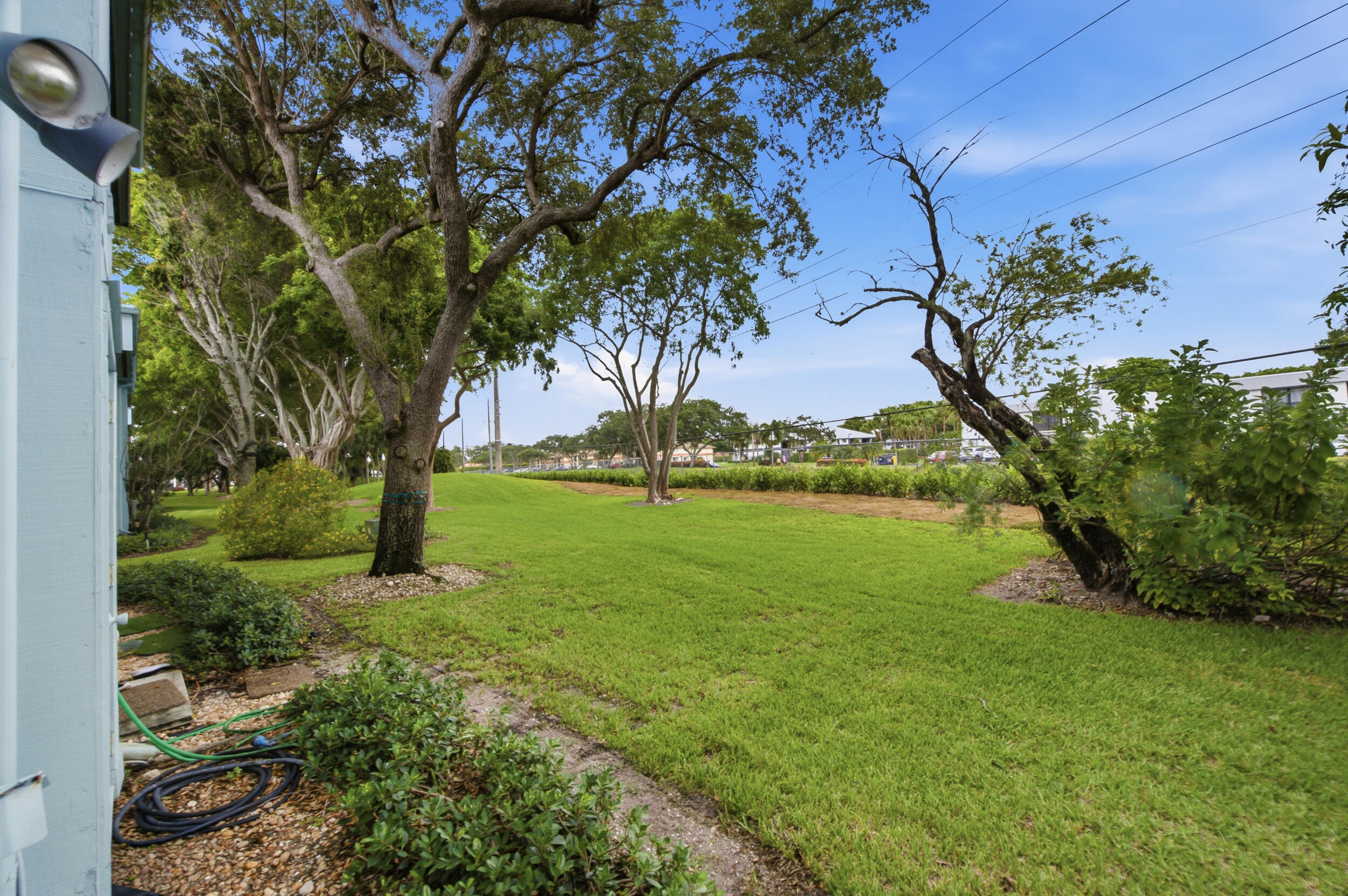 442 Normandy J Property Photo 27