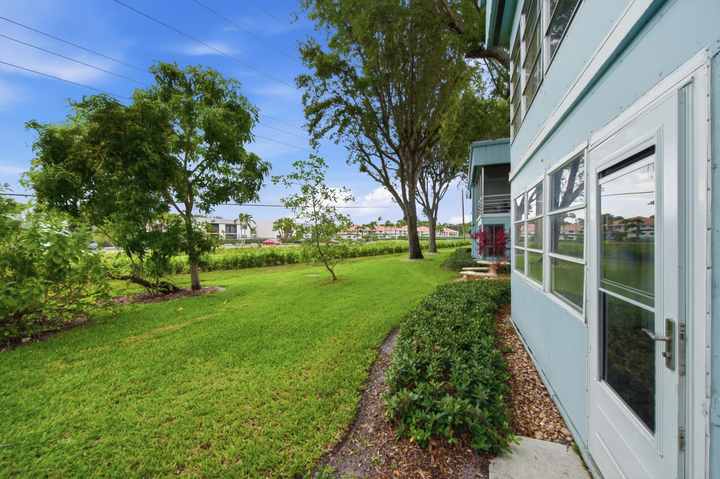 442 Normandy J Property Photo 28