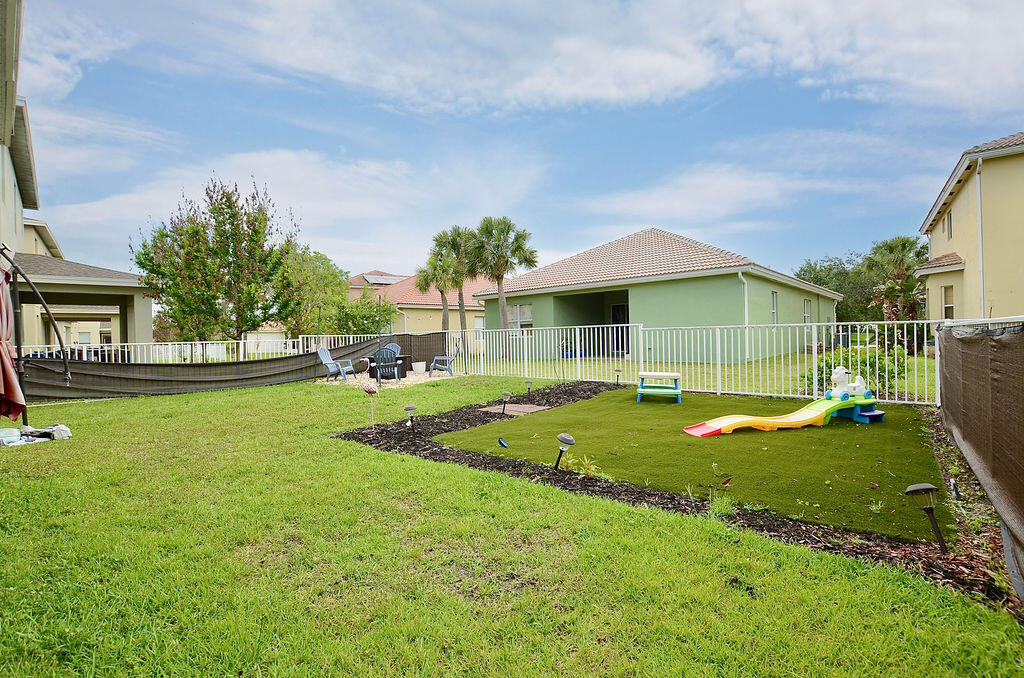 1945 Nw Cataluna Circle Property Photo 25