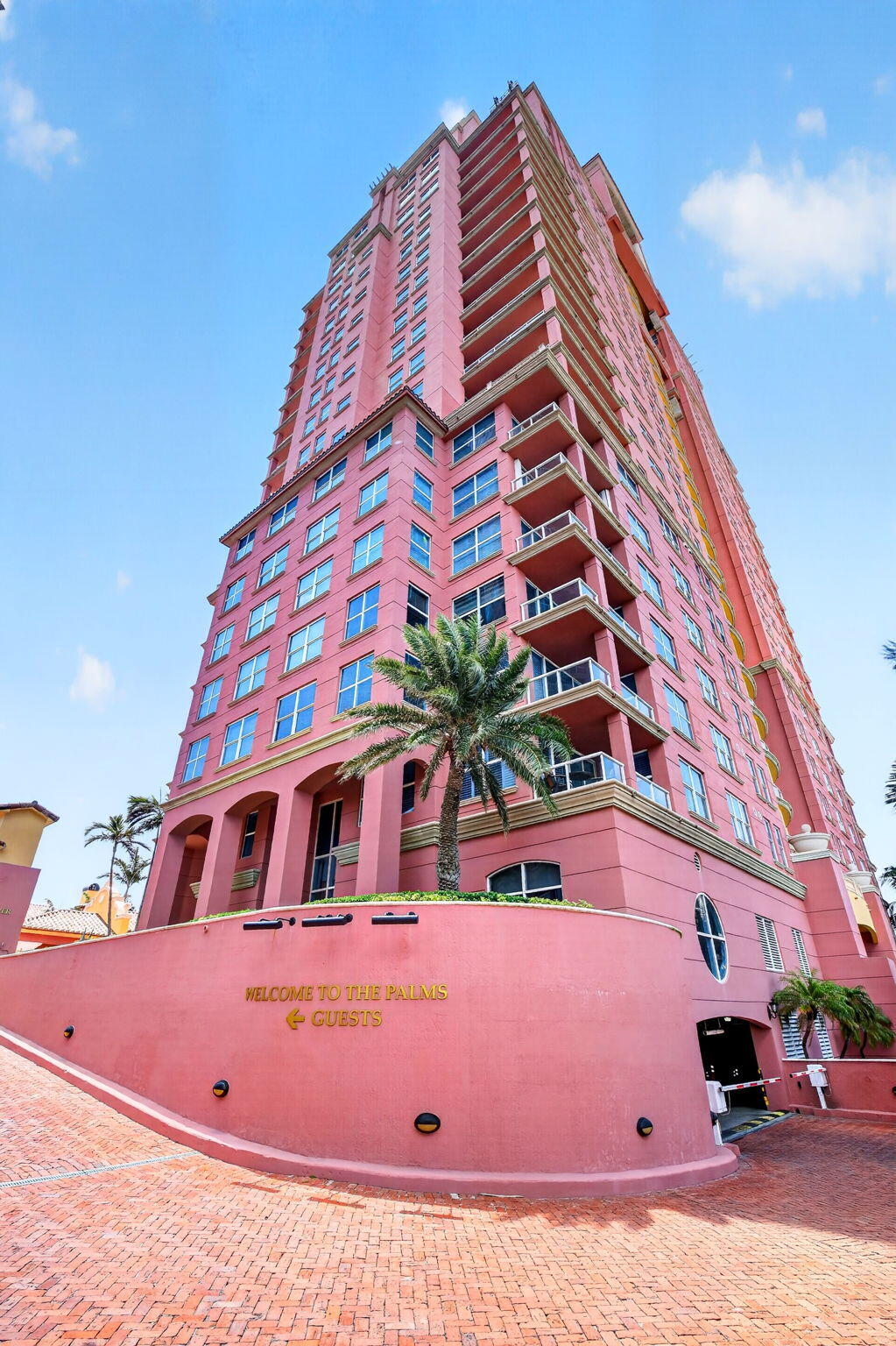 2100 N Ocean Boulevard 8b Property Photo 2