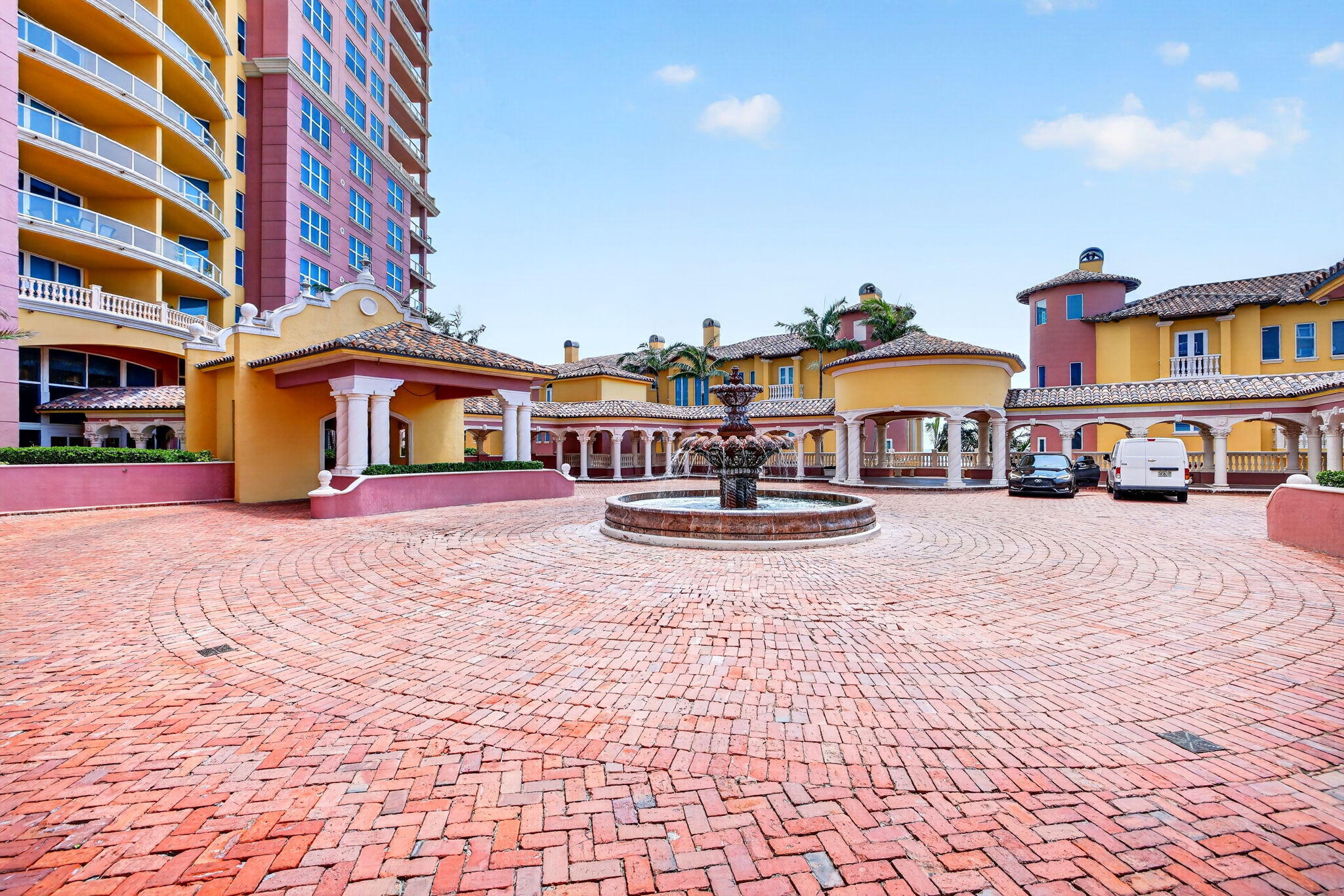 2100 N Ocean Boulevard 8b Property Photo 5