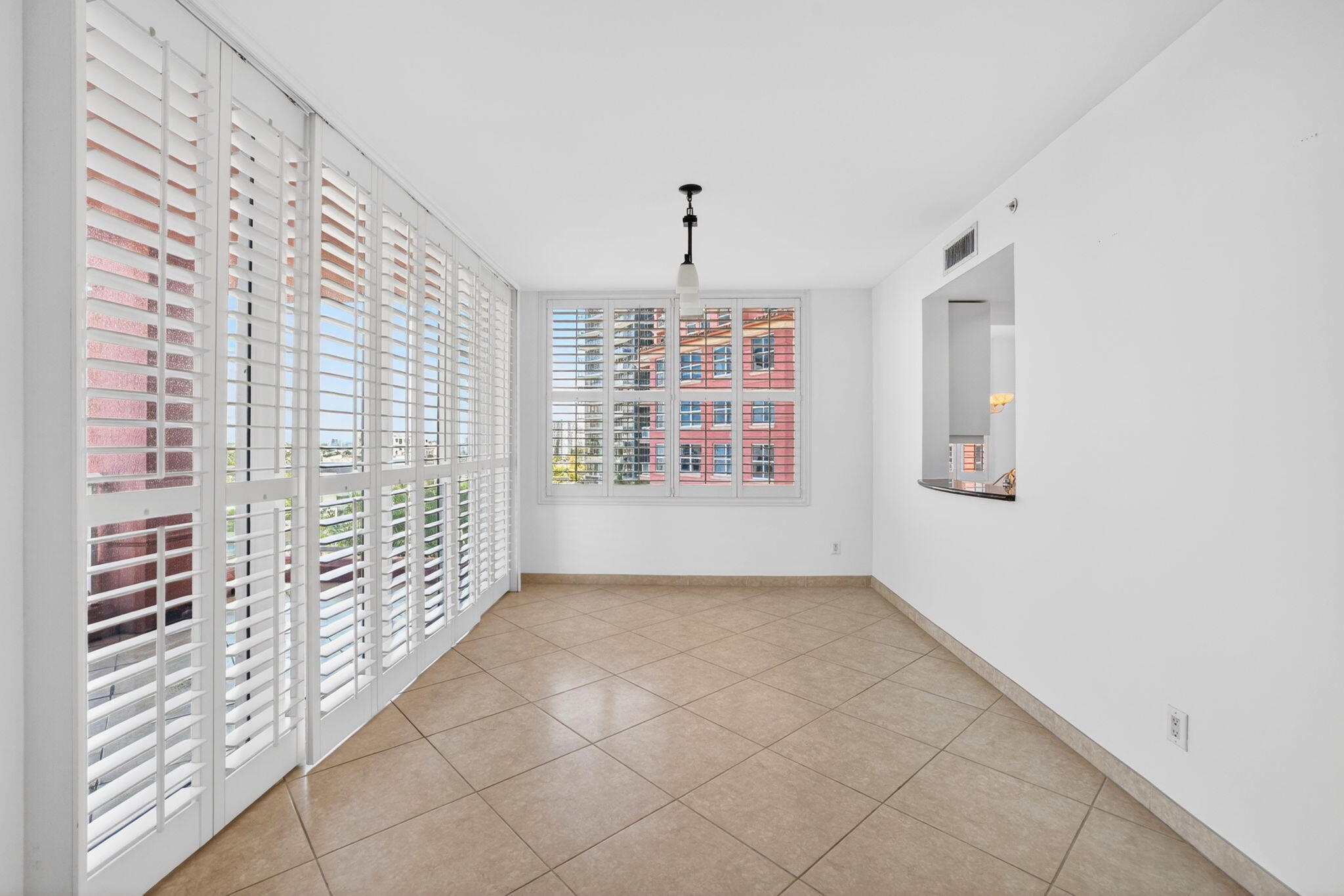 2100 N Ocean Boulevard 8b Property Photo 13
