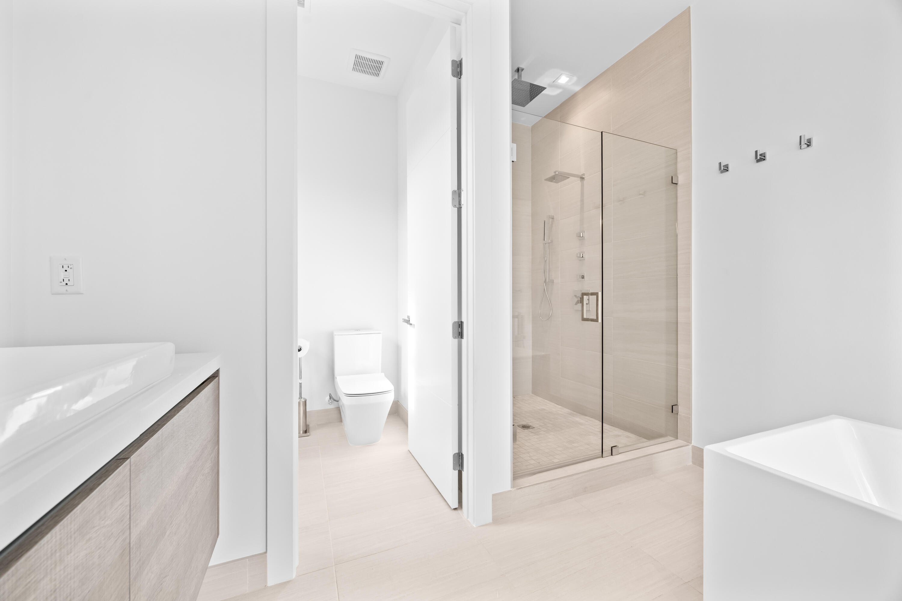 16788 Natures Way Property Photo 38