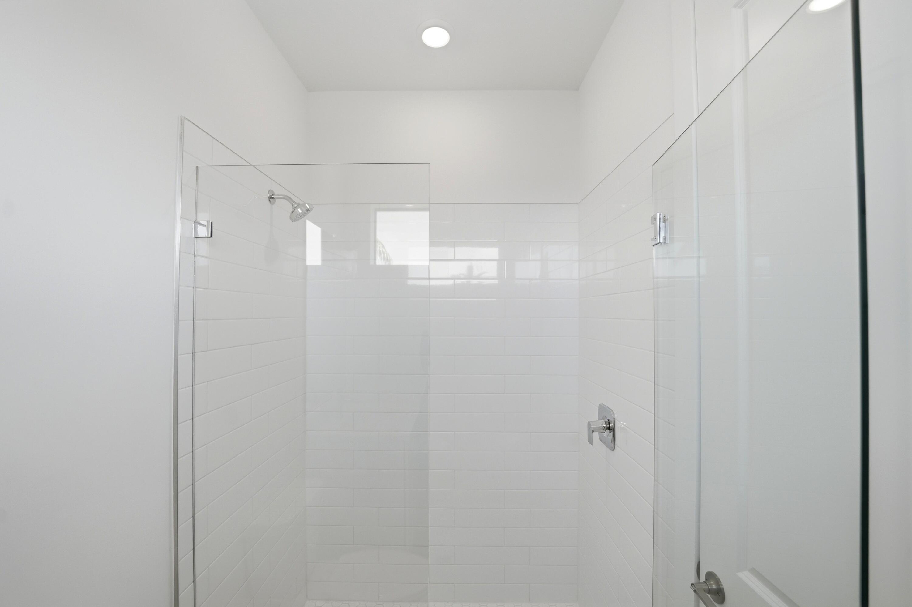 1012 Raleigh Way Property Photo 19
