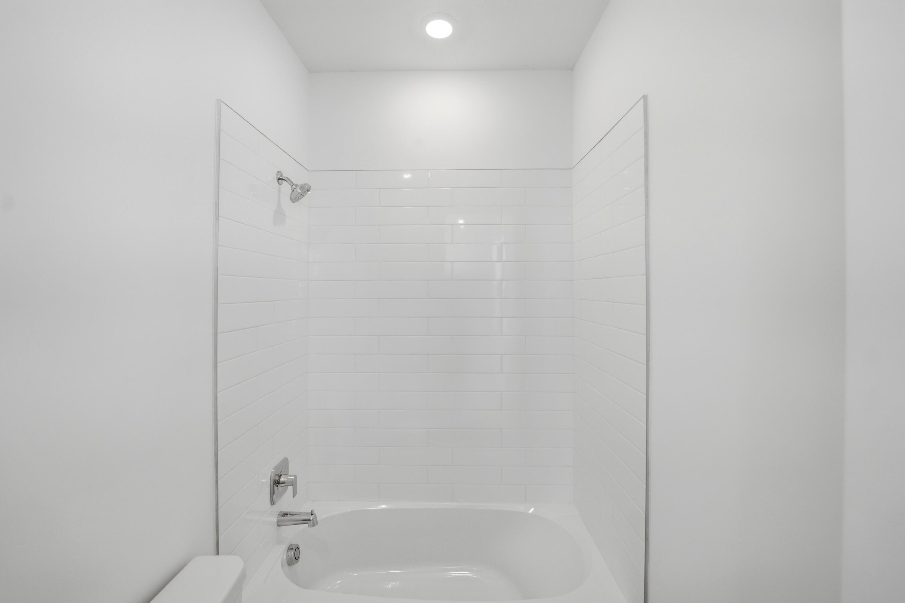 1012 Raleigh Way Property Photo 21
