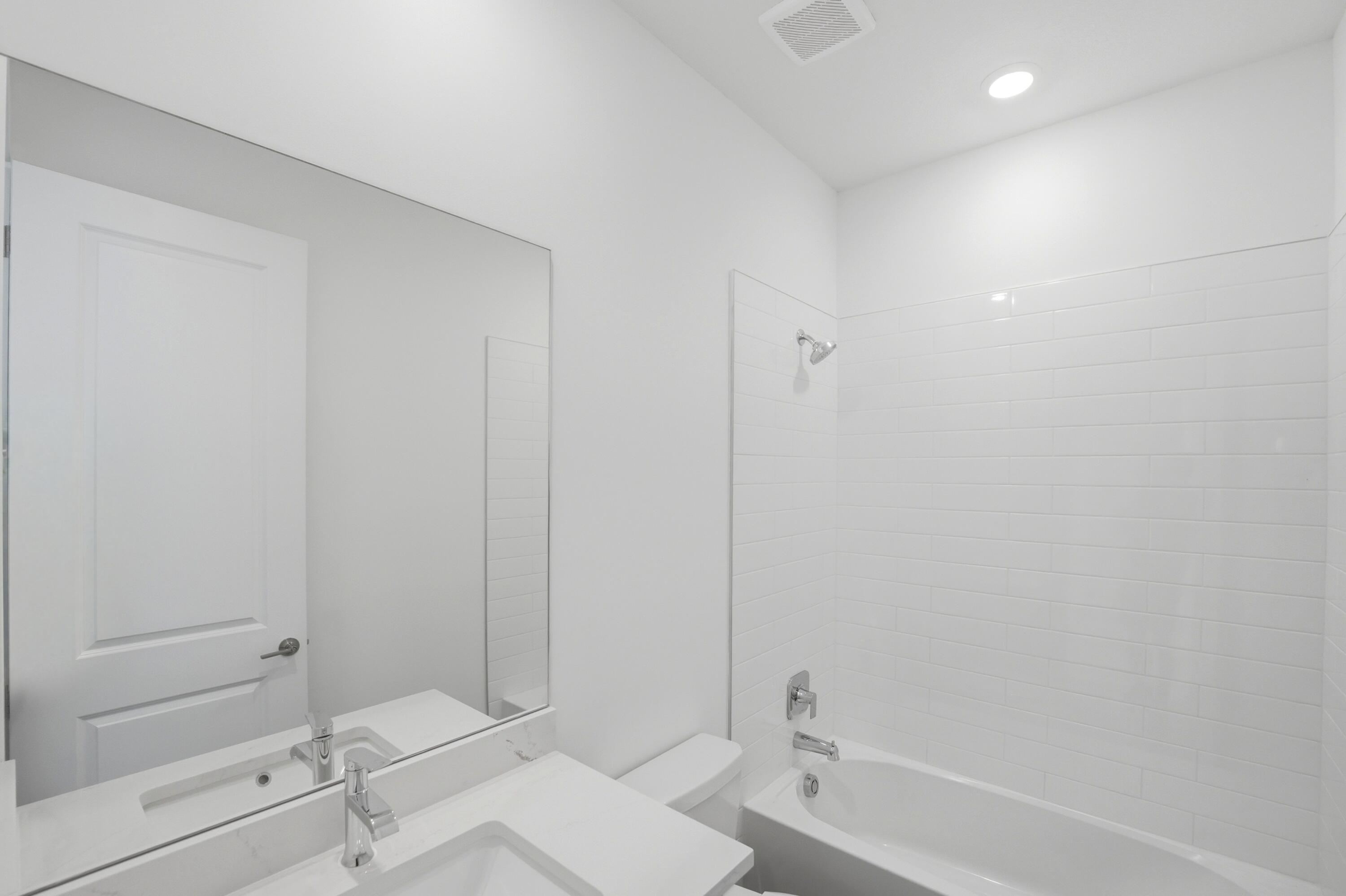 1012 Raleigh Way Property Photo 25