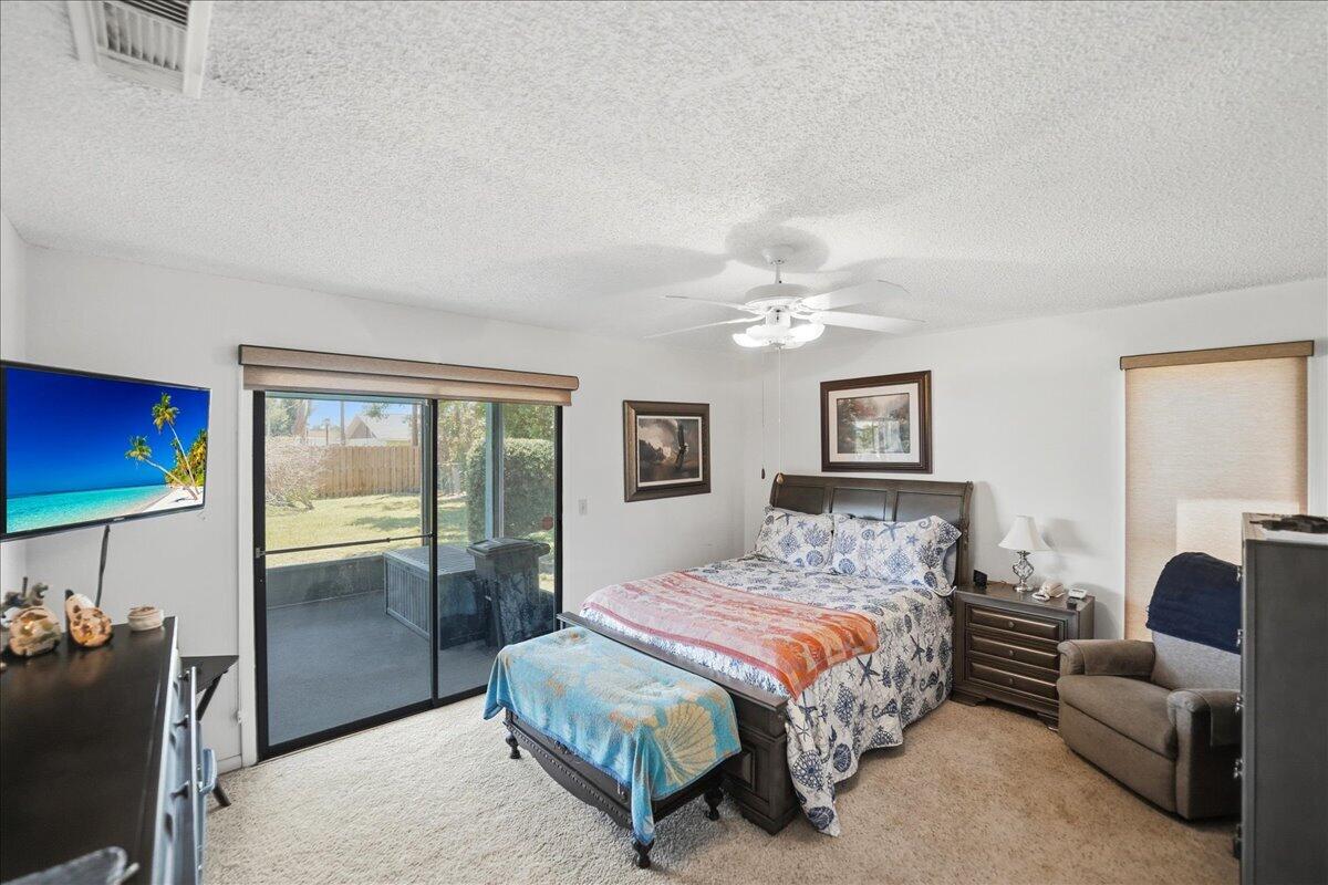 465 Se Asbury Lane Property Photo 19