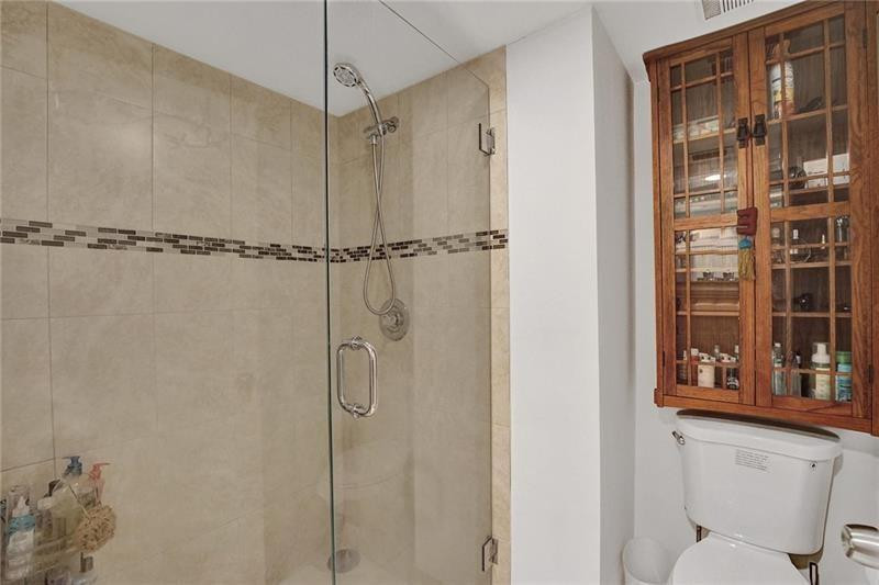 7533 Glendevon Lane 907 Property Photo 33
