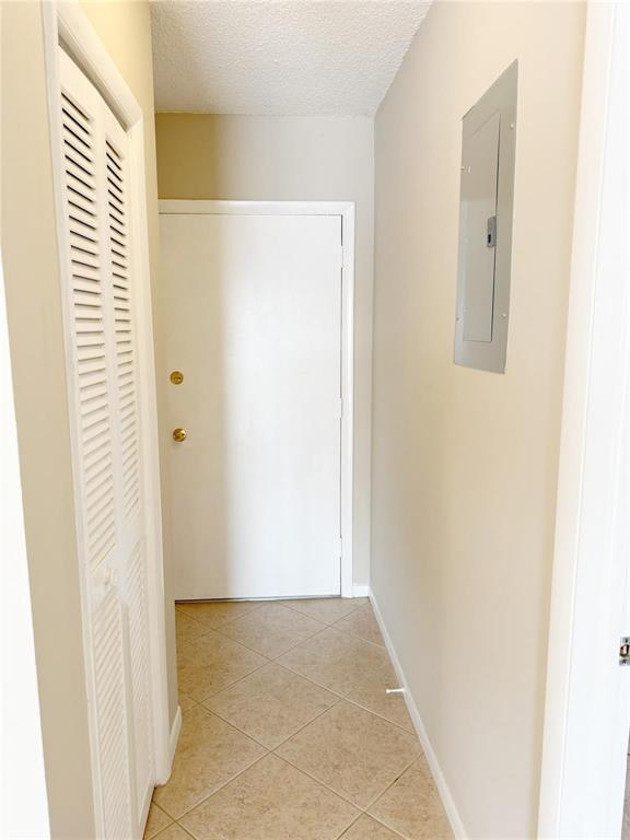 1116 Lake Terrace 214 Property Photo 10