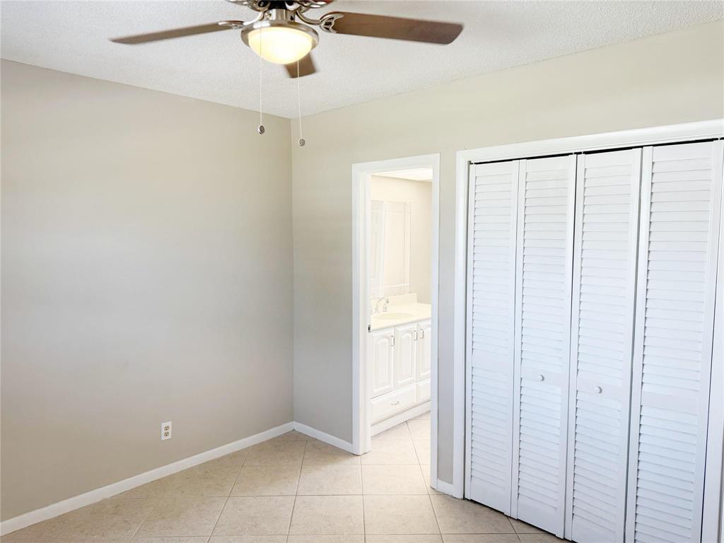 1116 Lake Terrace 214 Property Photo 27