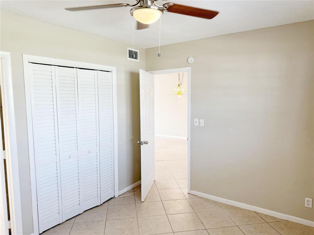 1116 Lake Terrace 214 Property Photo 28
