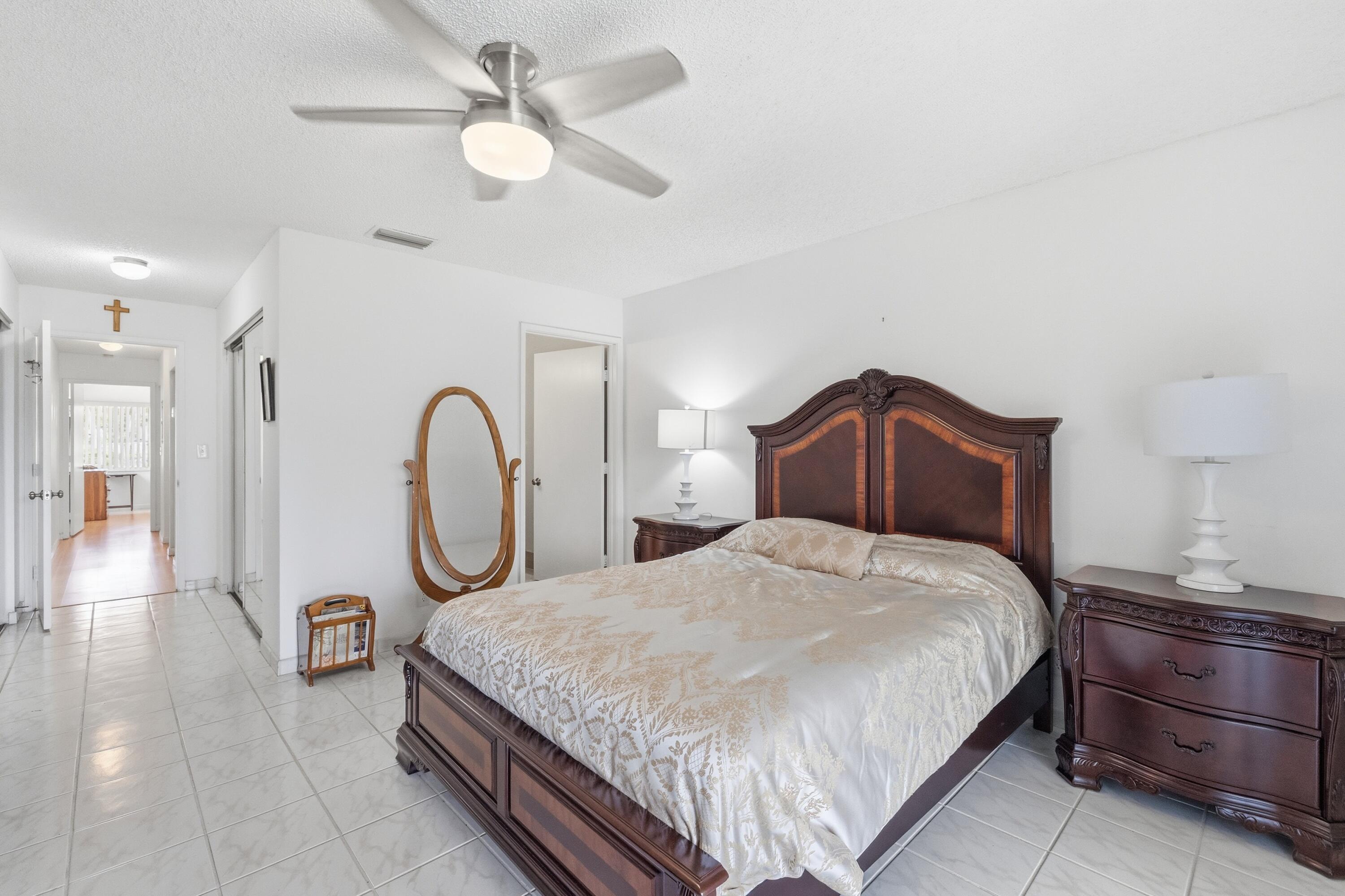 8128 Summerbreeze Lane Property Photo 14