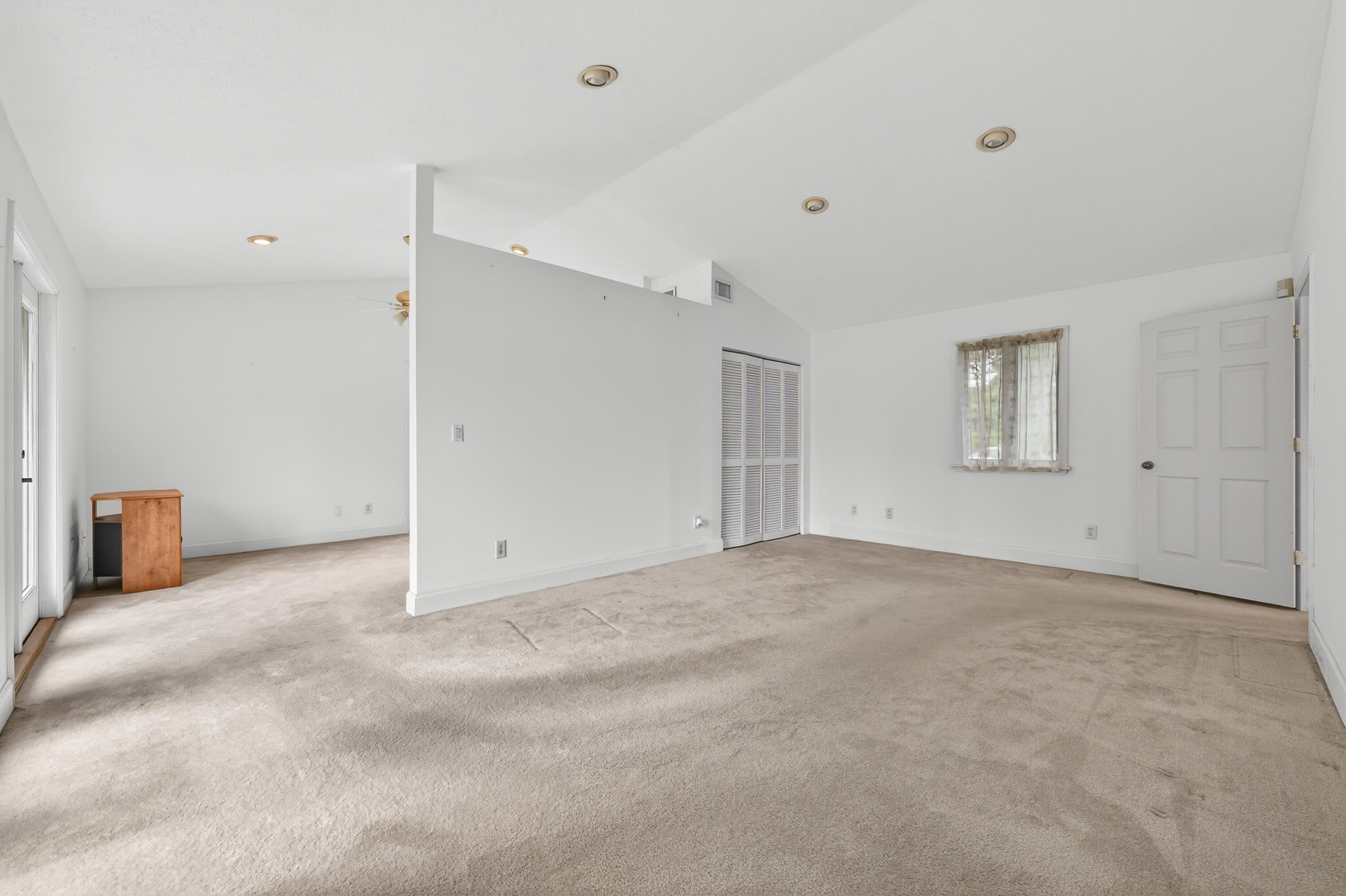 441 Ne Town Terrace Property Photo 33