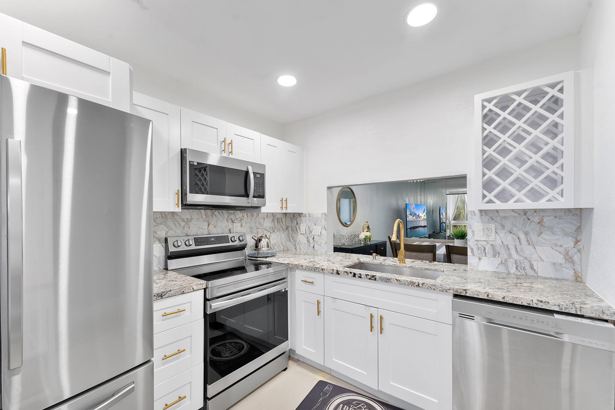 7807 Golf Cir Drive H 305 Property Photo 13