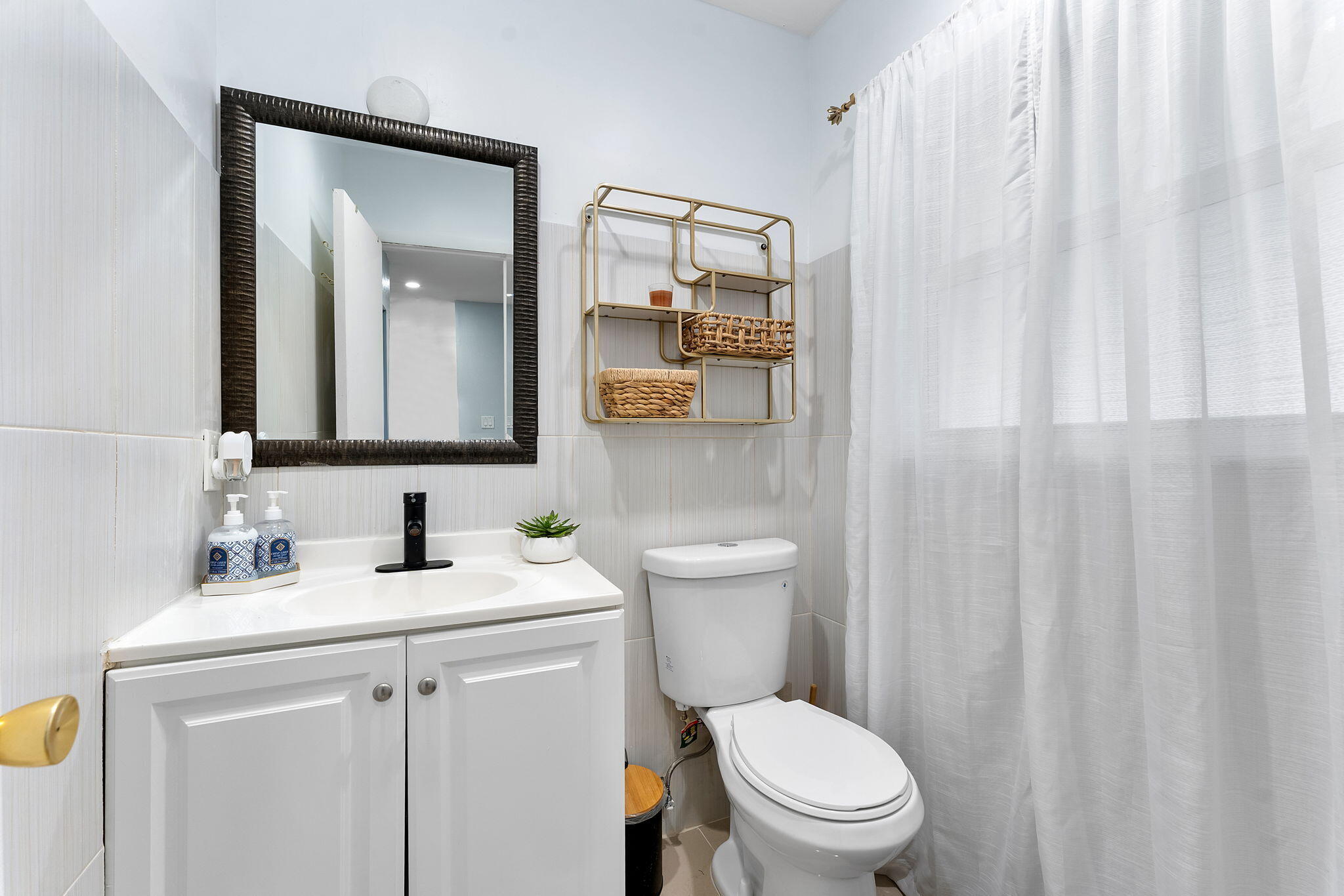 7807 Golf Cir Drive H 305 Property Photo 21