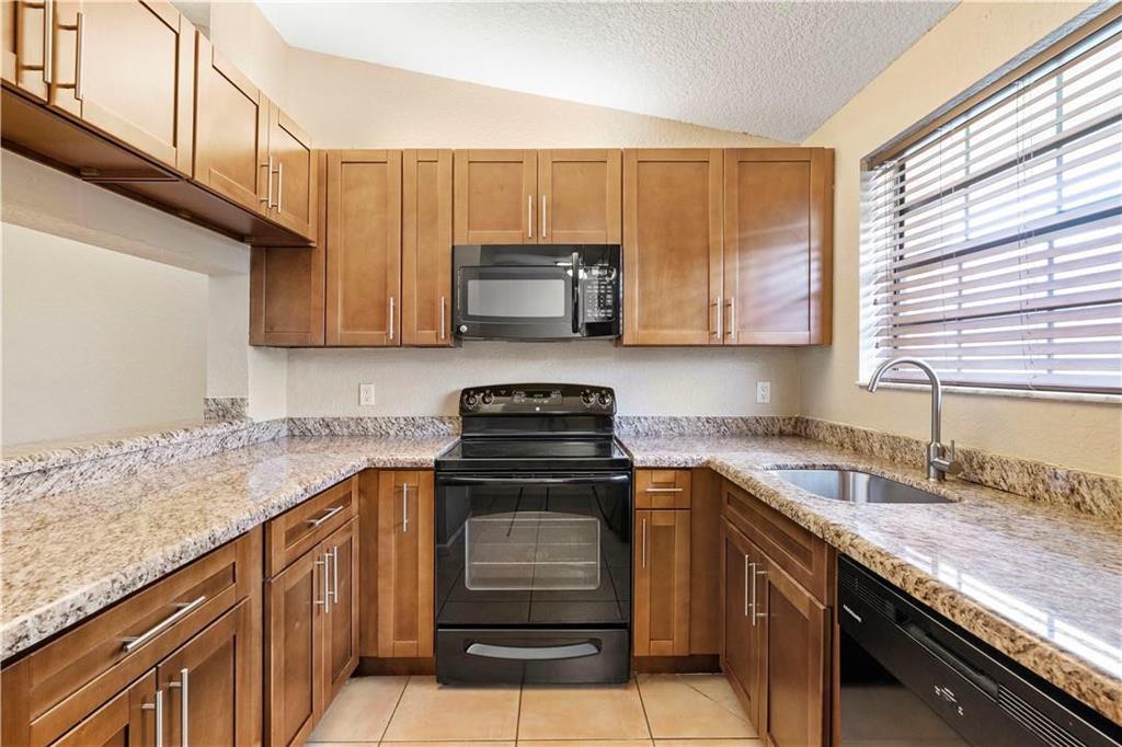912 Congressional Way Property Photo 3