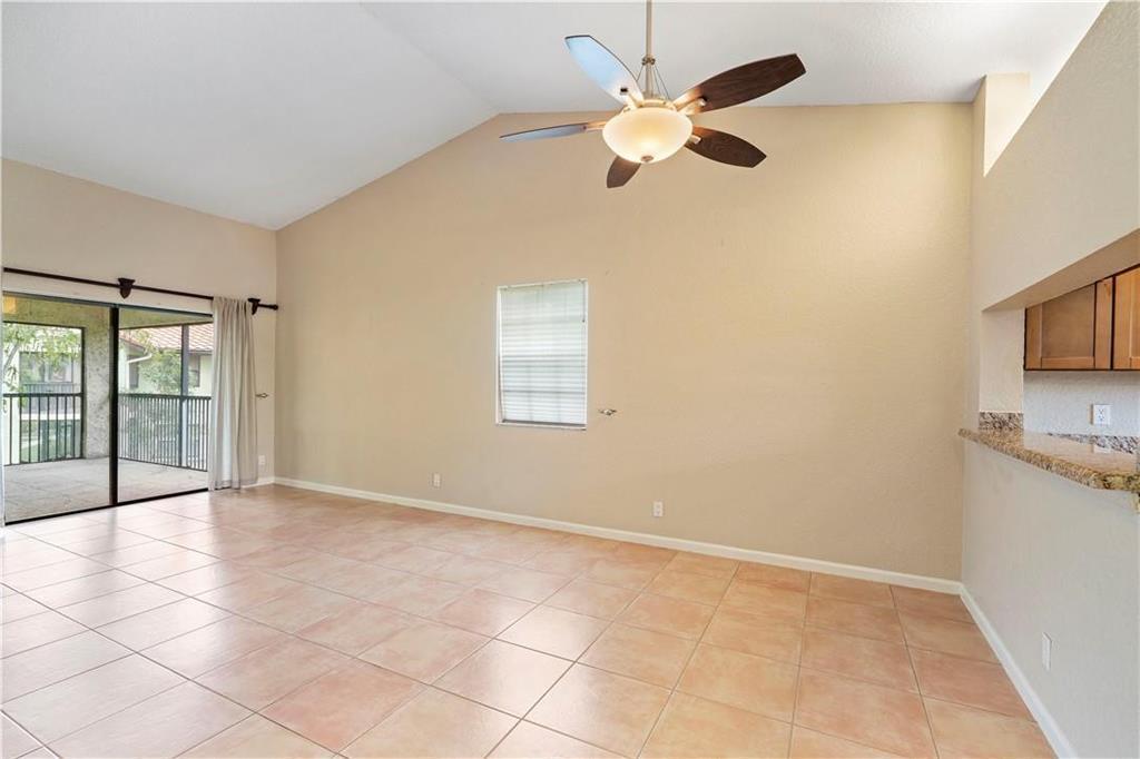 912 Congressional Way Property Photo 6