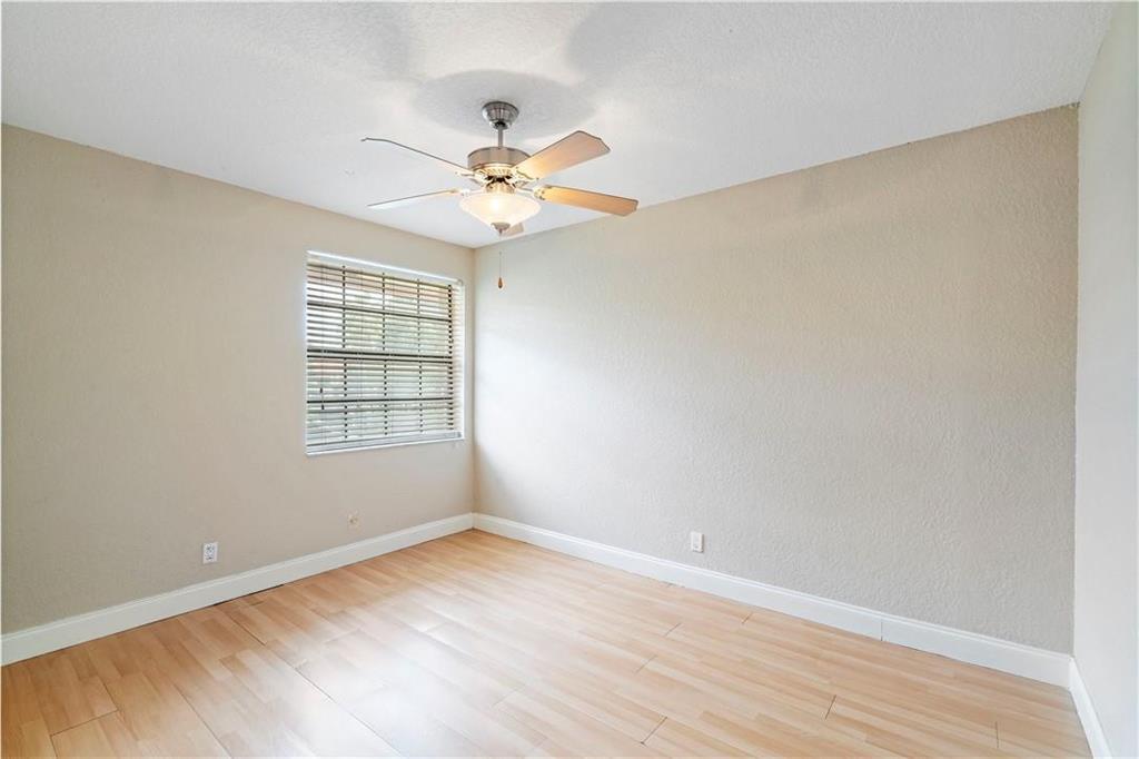 912 Congressional Way Property Photo 11