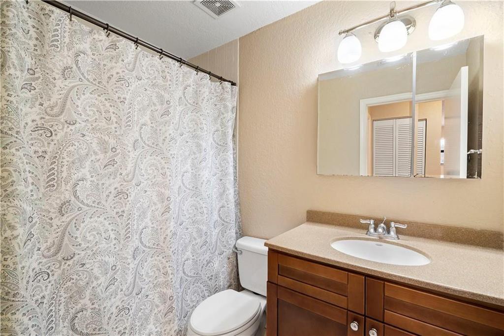 912 Congressional Way Property Photo 12