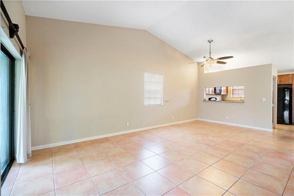 912 Congressional Way Property Photo 14
