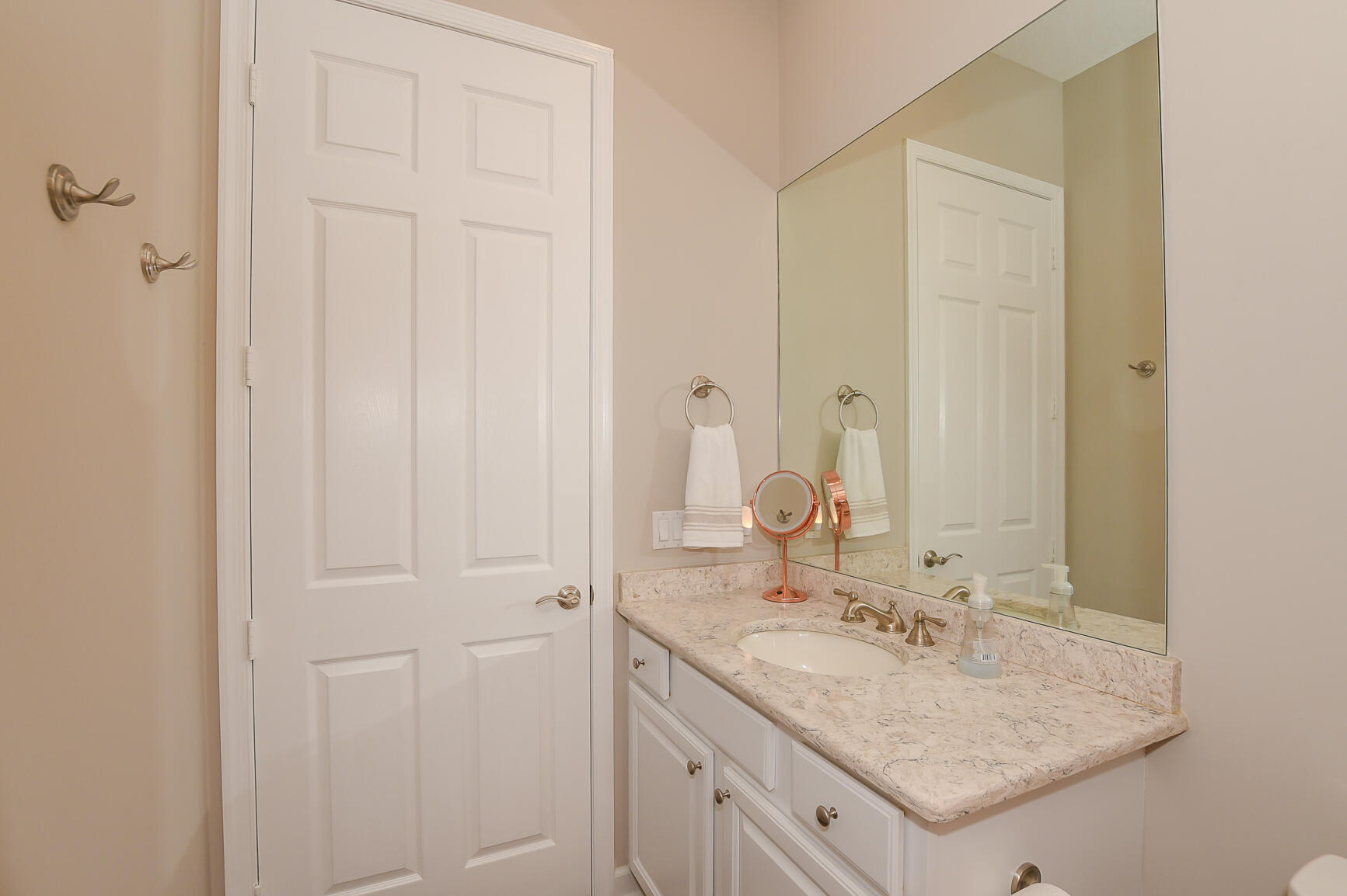 9172 Pumpkin Ridge Property Photo 33