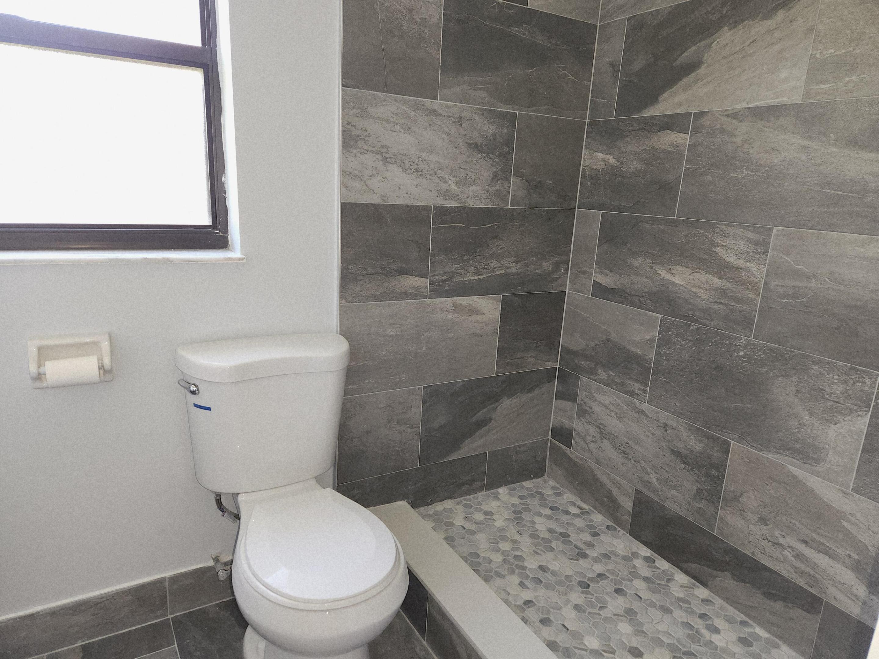 2050 Oleander Boulevard 8-109 Property Photo 5