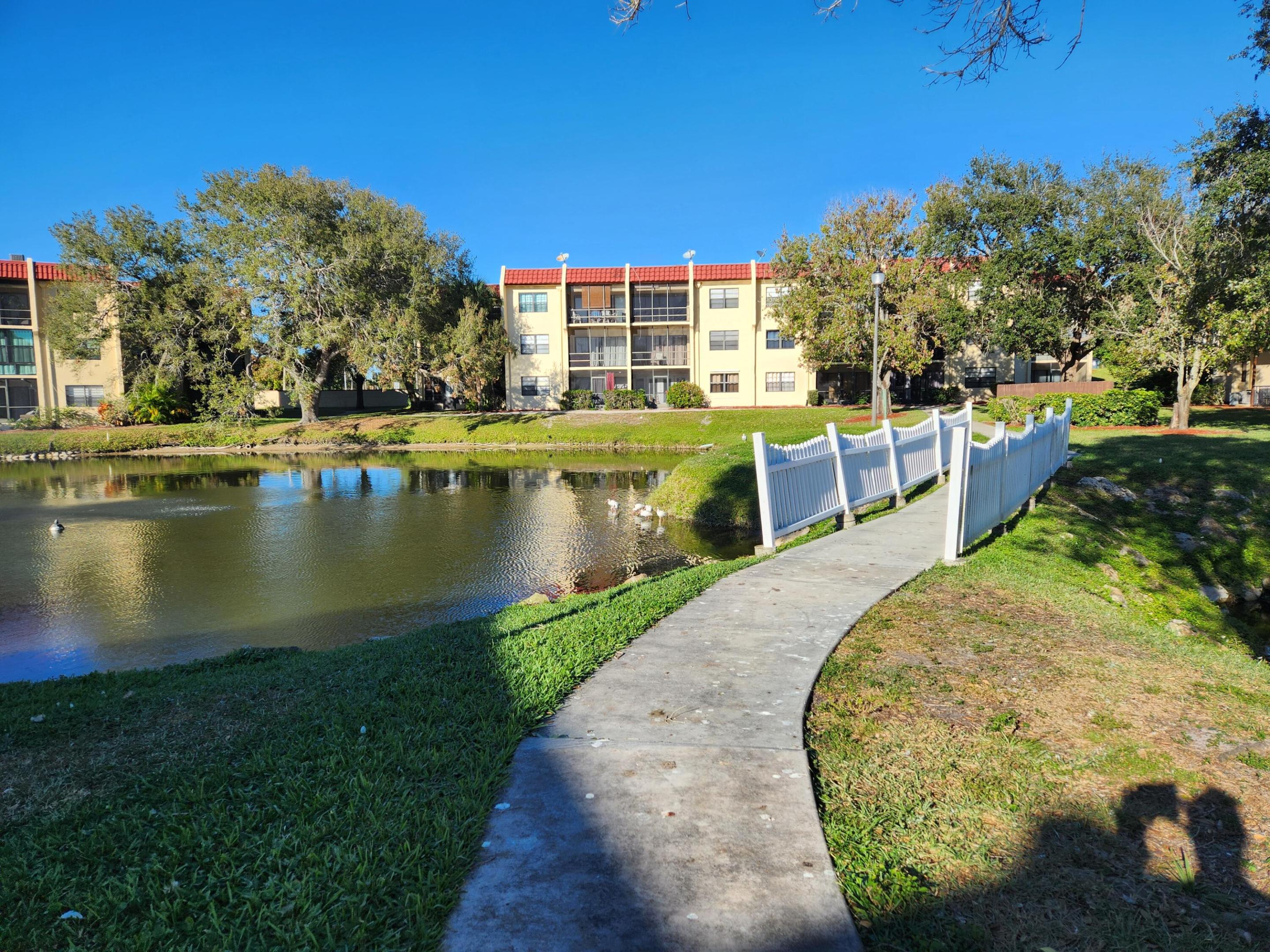 2050 Oleander Boulevard 8-109 Property Photo 10