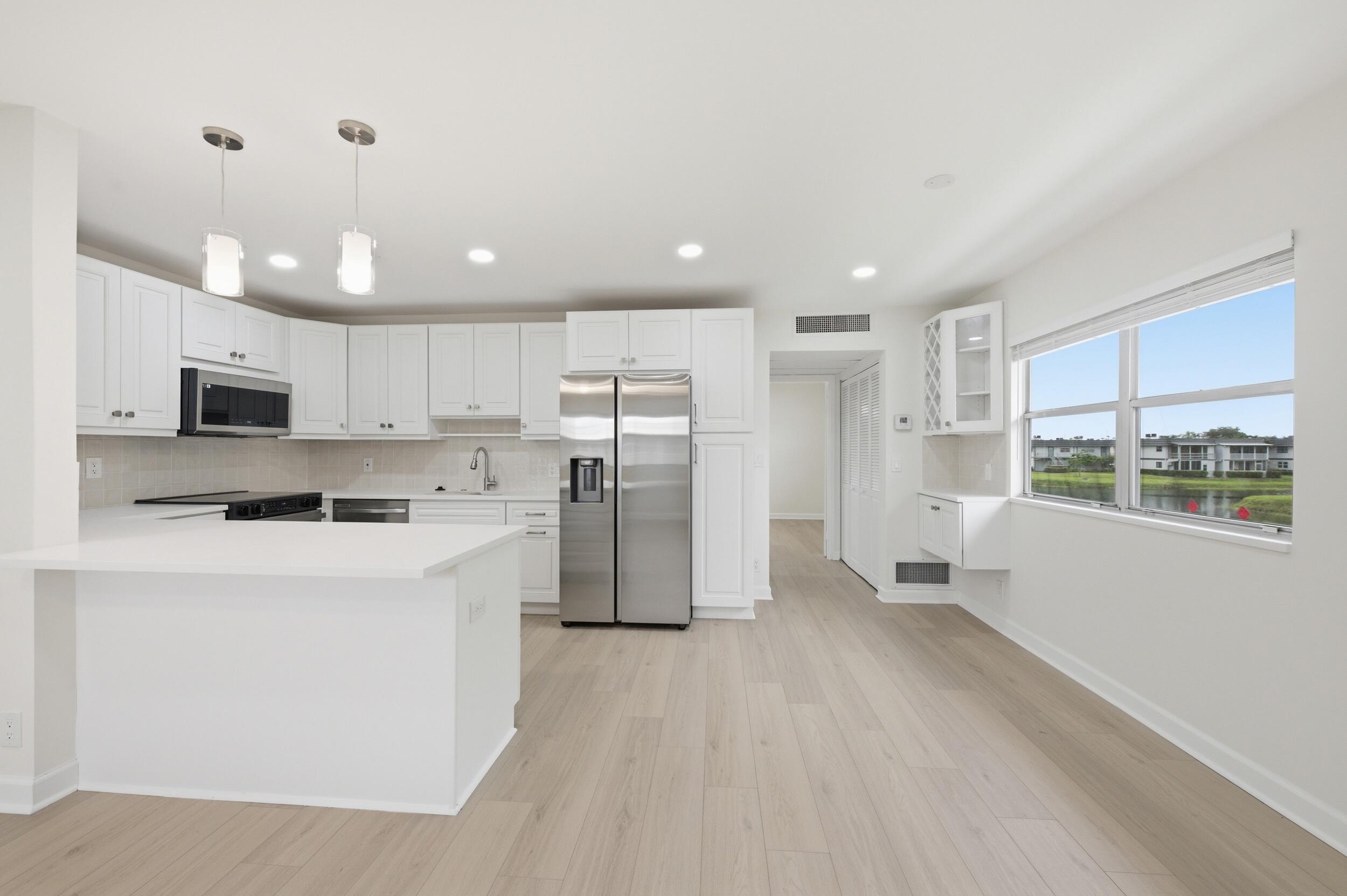 670 Monaco N Property Photo 1