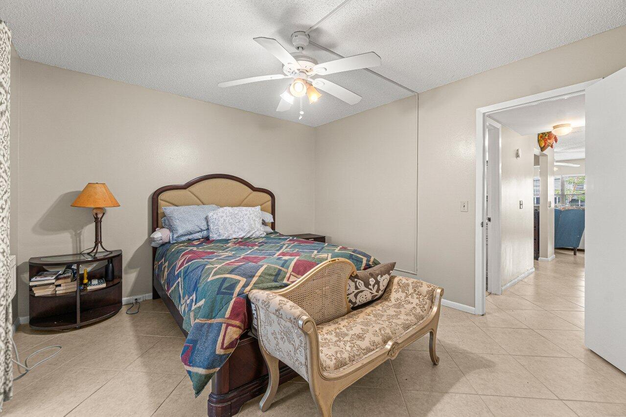 175 Suffolk E Property Photo 15