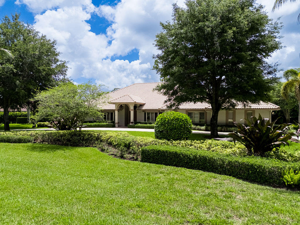 13406 Doubletree Circle Property Photo 5