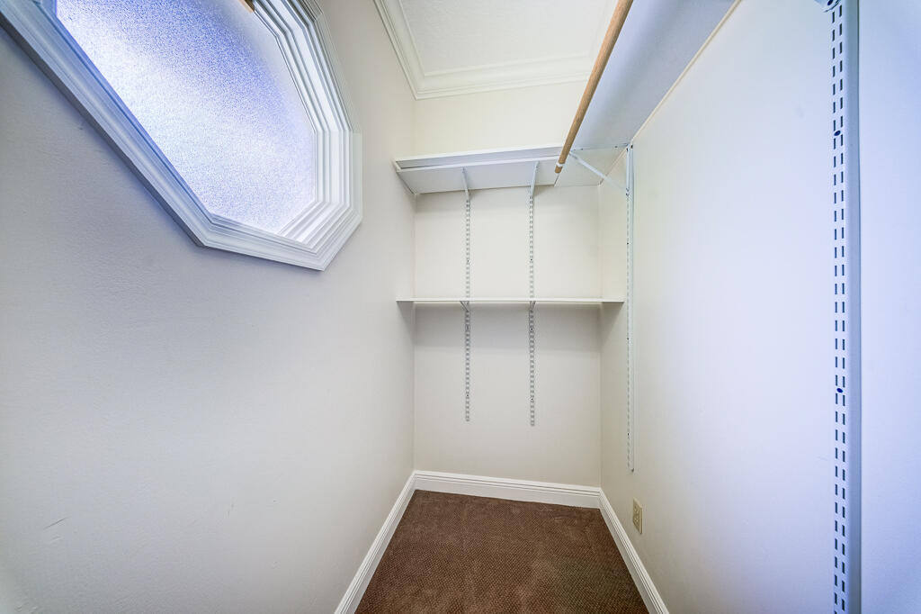 13406 Doubletree Circle Property Photo 55