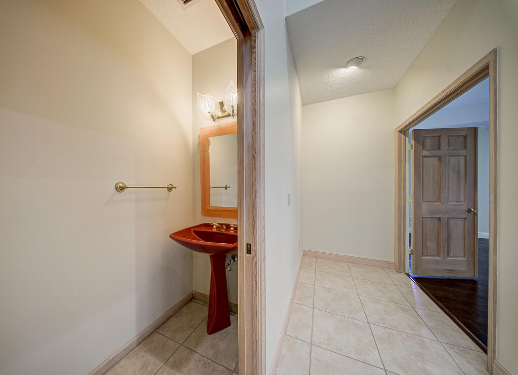 13406 Doubletree Circle Property Photo 59