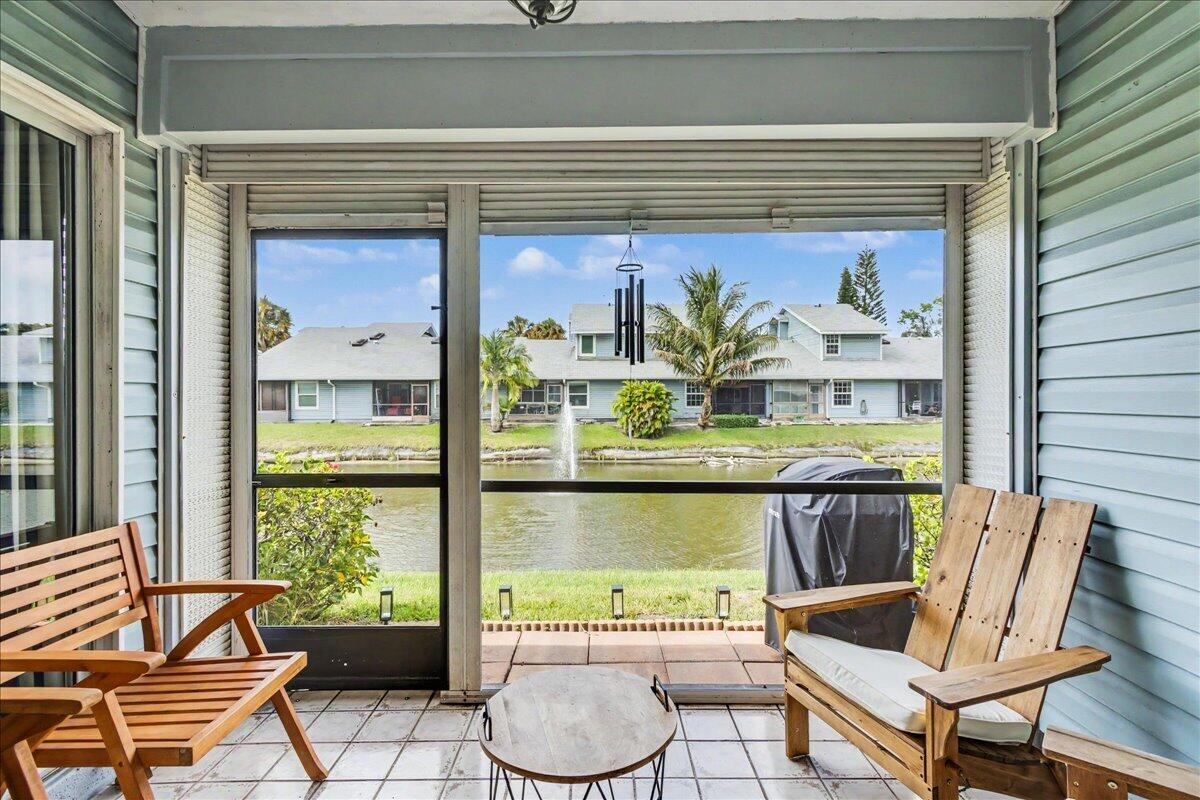 3801 Island Club Circle E Property Photo 1