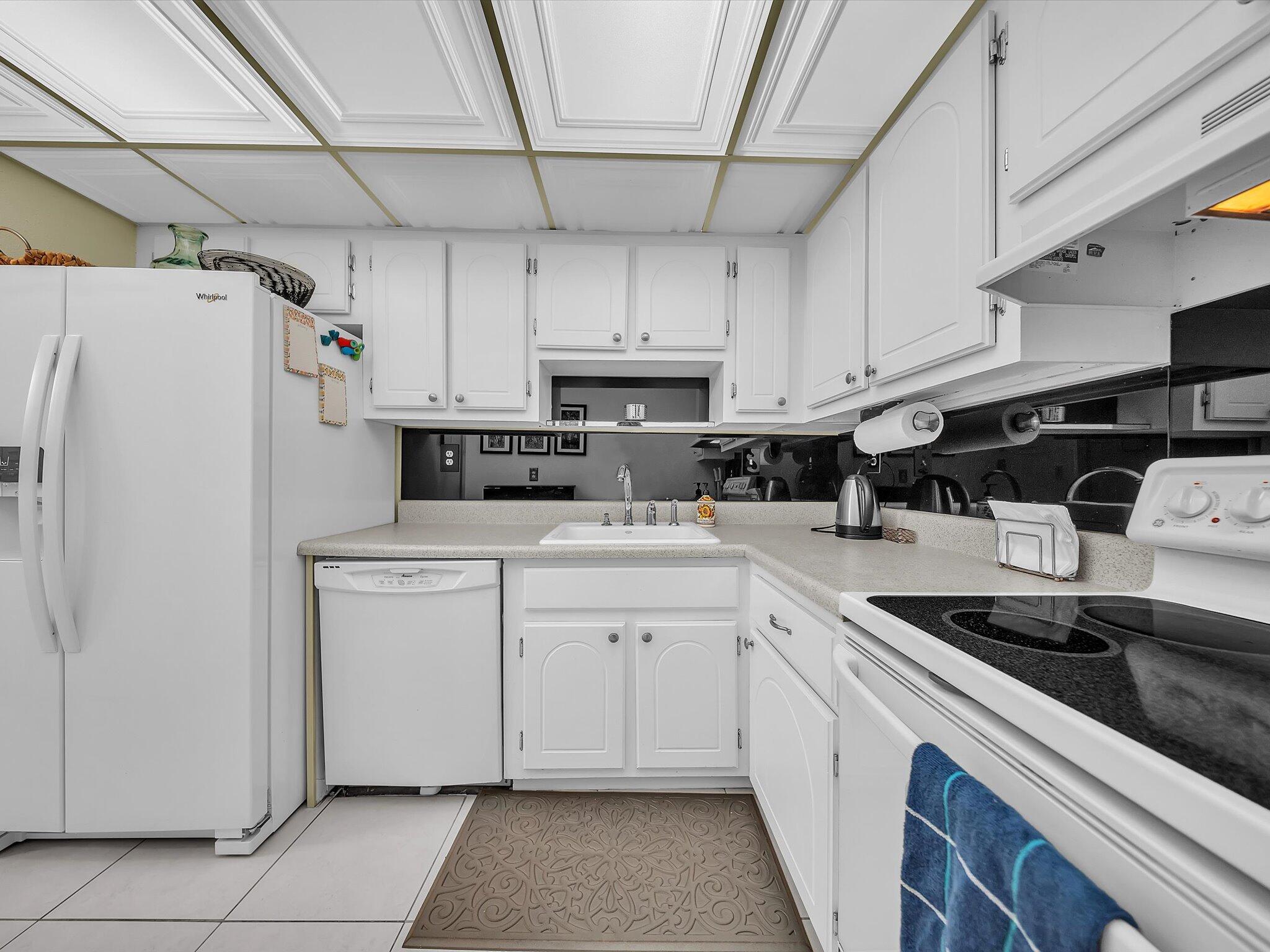 3215 S Ocean Boulevard 104 Property Photo 16