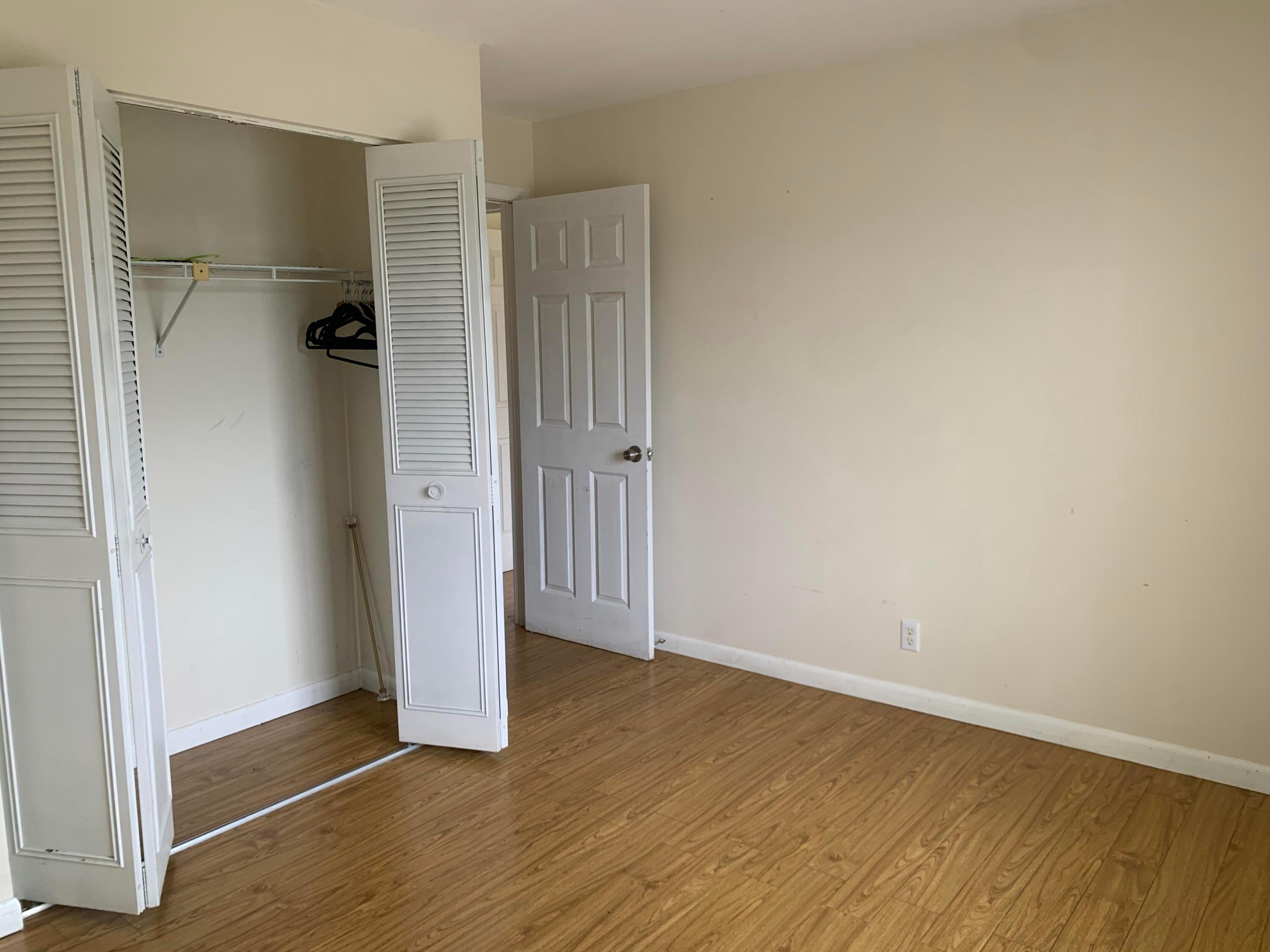 1113 Green Pine Boulevard B3 Property Photo 9