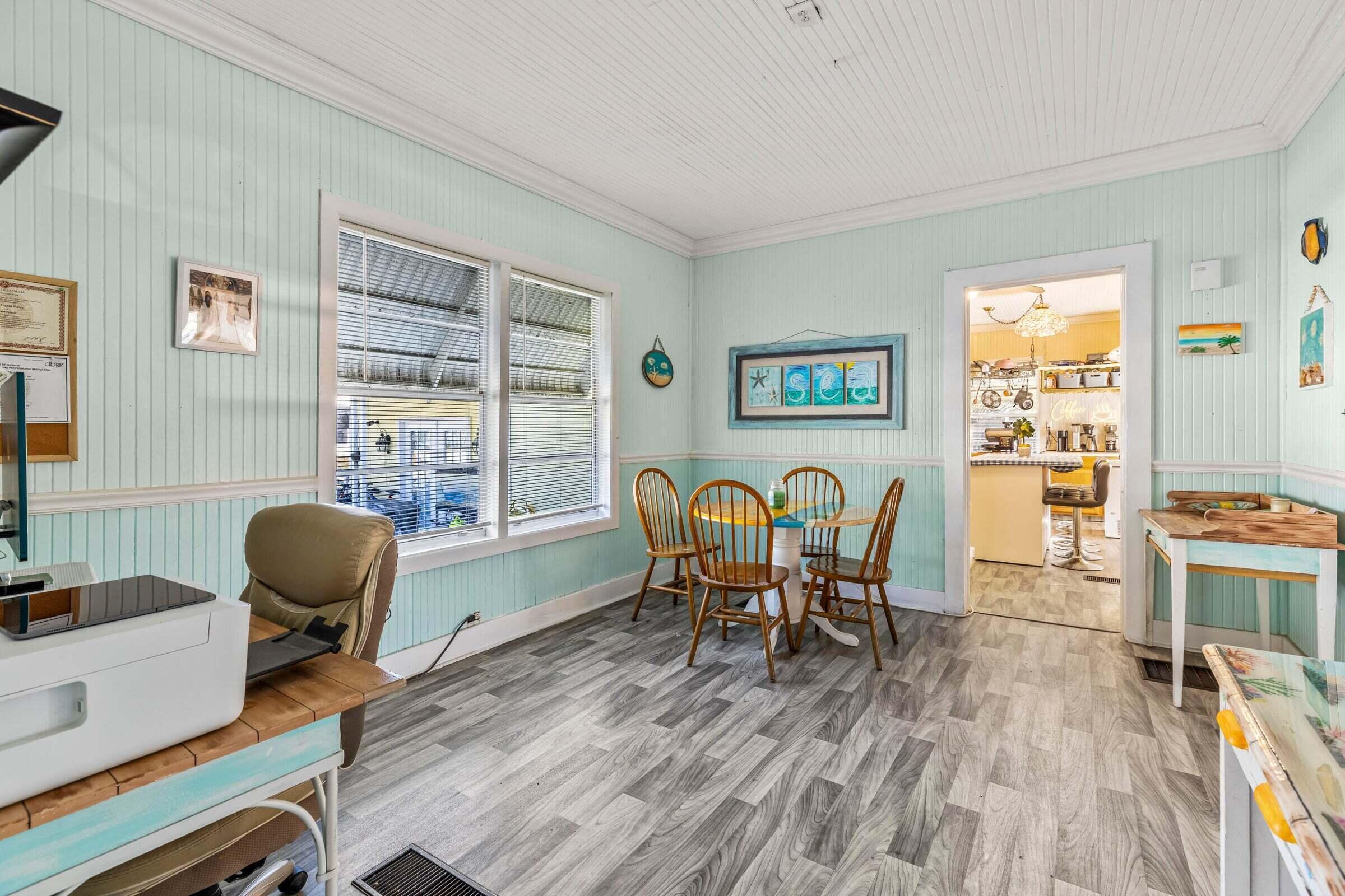 1099 7th Street Property Photo 12