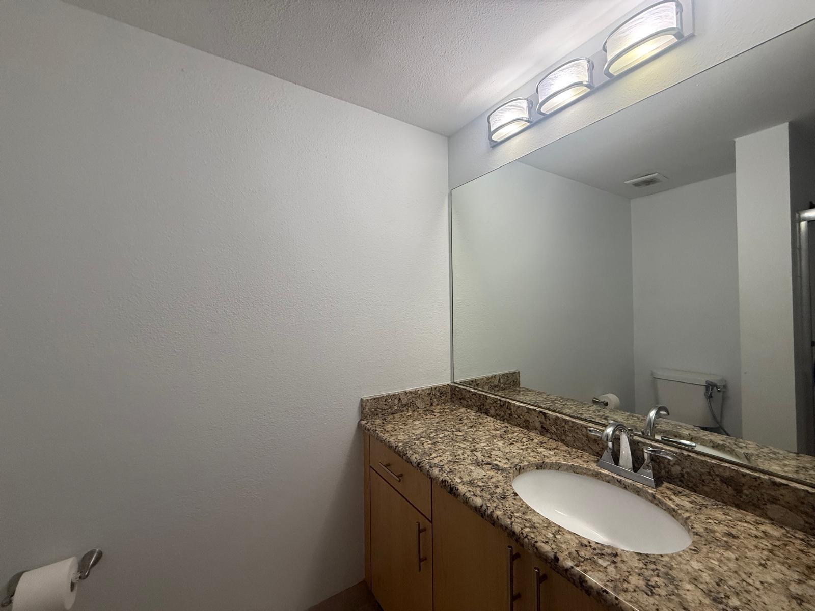533 Ne 3rd Avenue 415 Property Photo 10