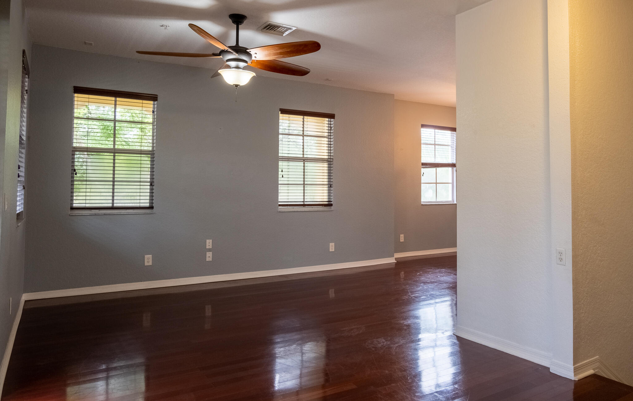 103 E Thatch Palm Circle Property Photo 12