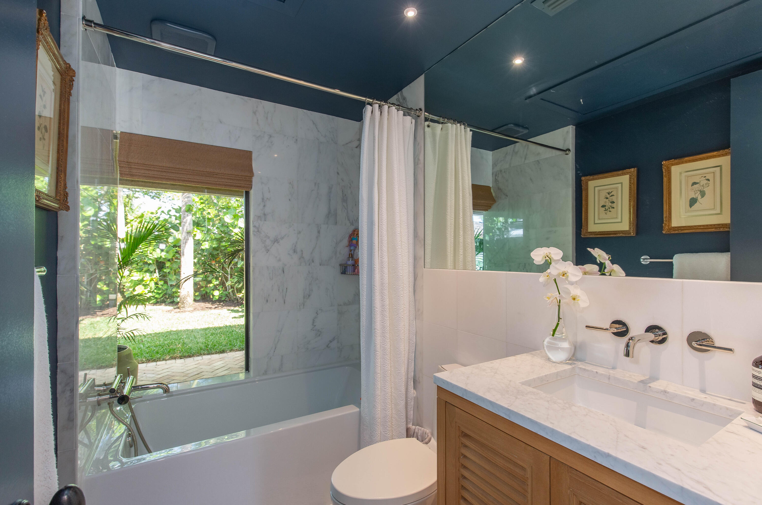 11669 Wimbledon Circle Property Photo 17