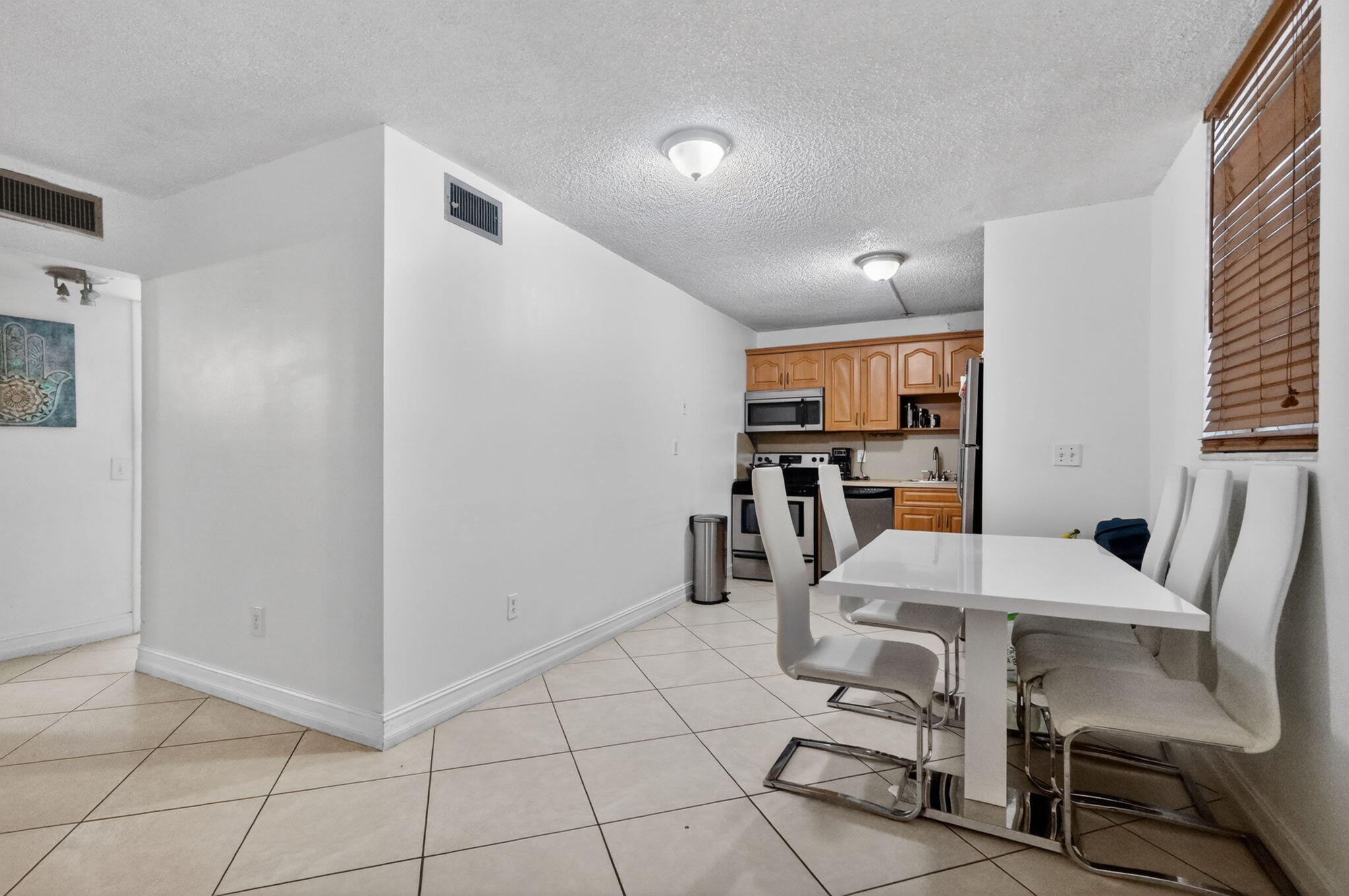 1801 S Treasure Drive 415 Property Photo 6