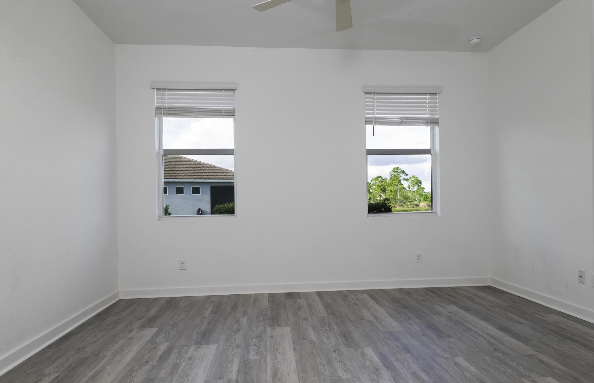 4530 Nw Exchange Avenue Property Photo 12