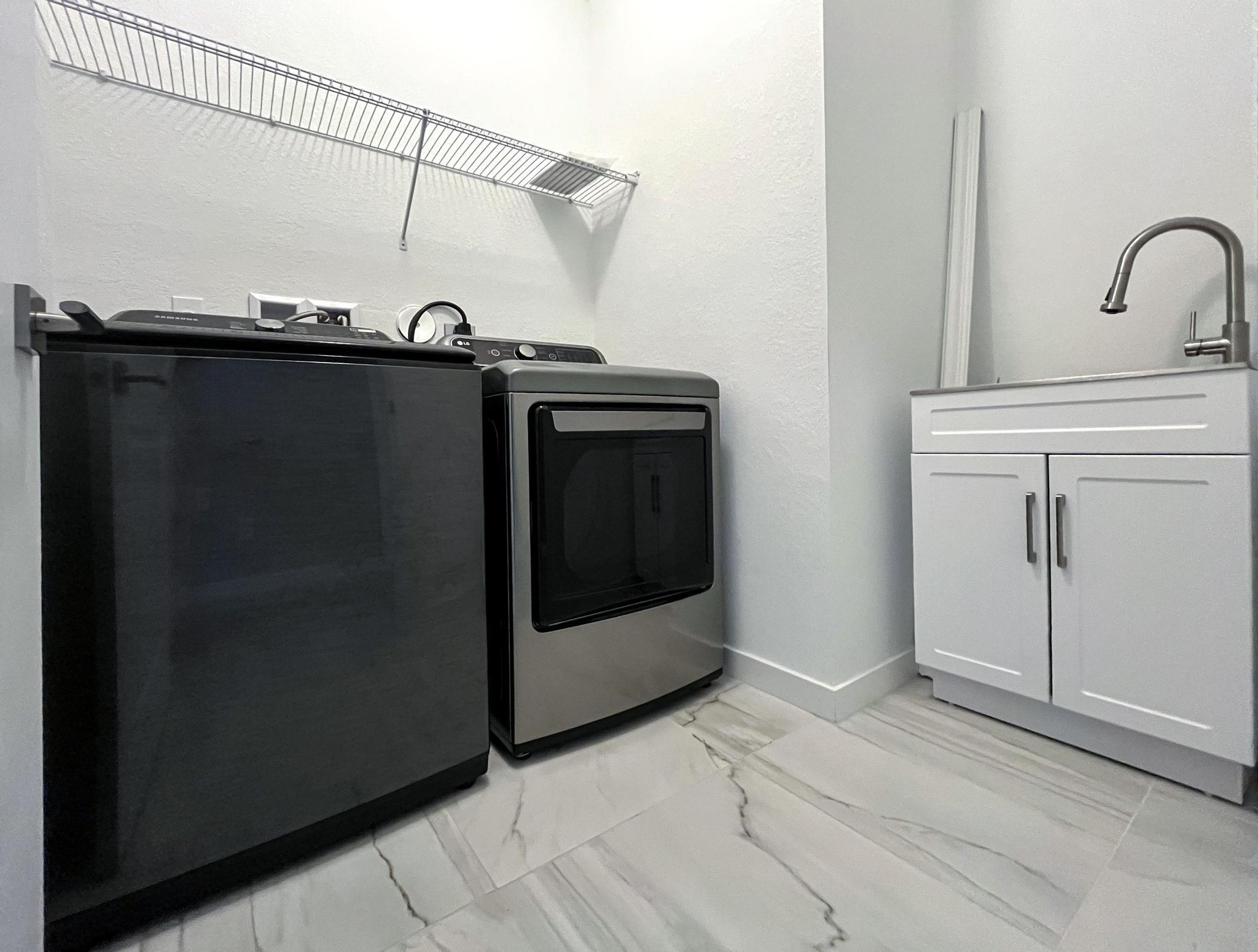 4530 Nw Exchange Avenue Property Photo 25