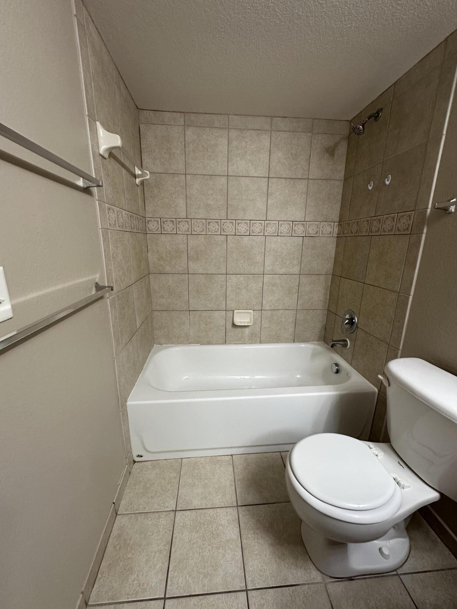 281 Sw Palm Drive 201 Property Photo 45