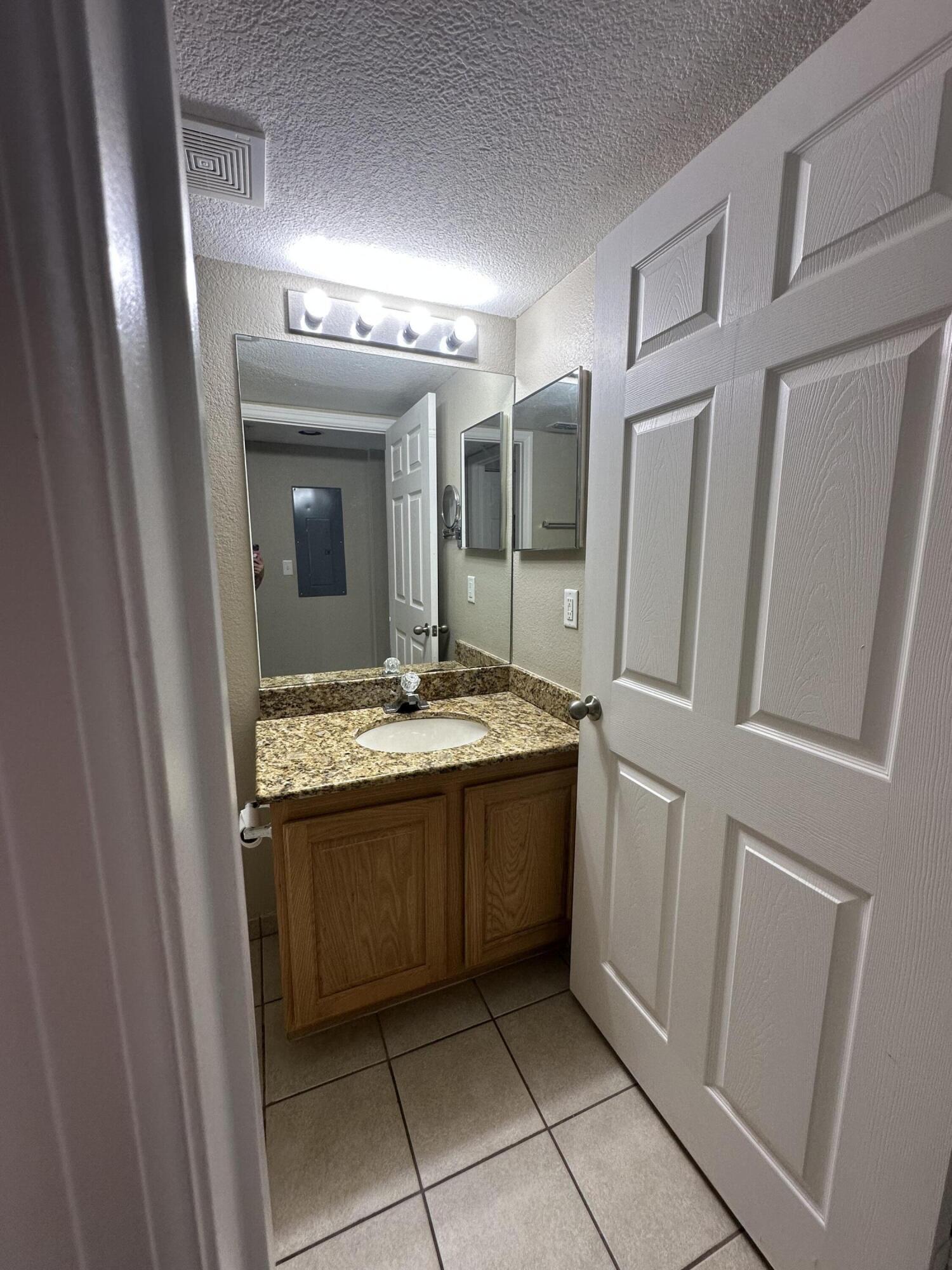 281 Sw Palm Drive 201 Property Photo 46