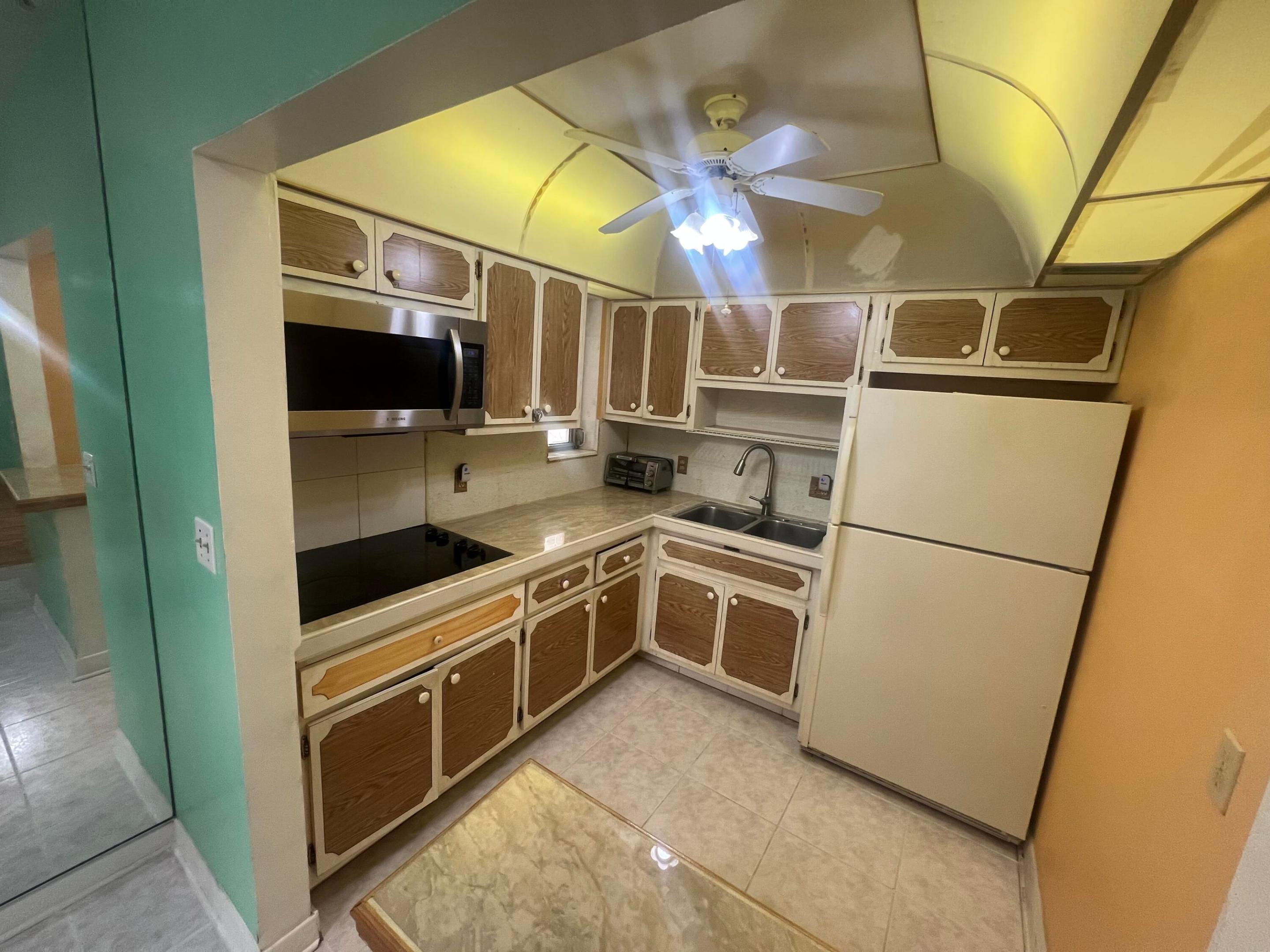 3071 Nw 47th Terrace 125 Property Photo 6
