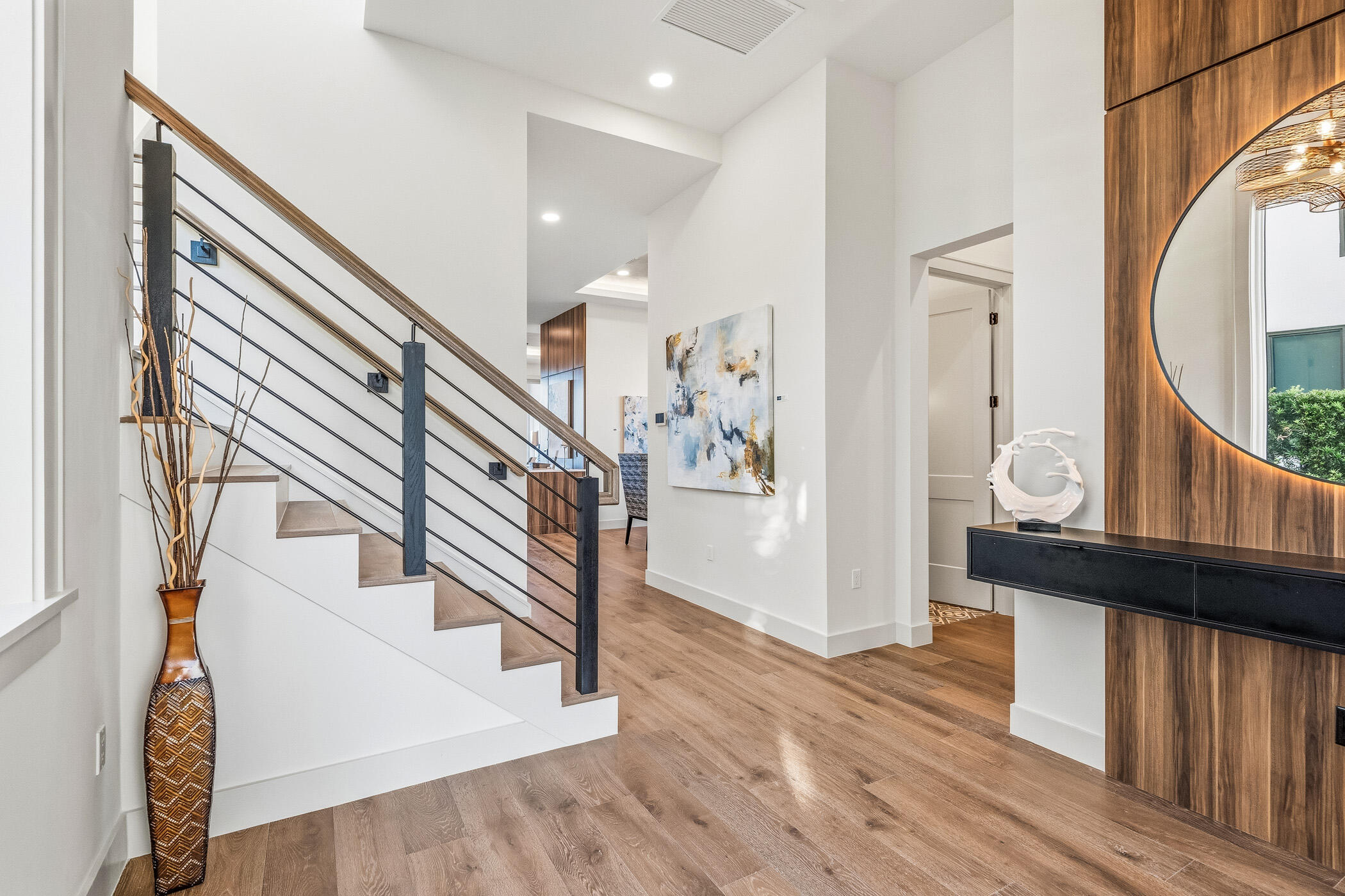 4842 S Harbor Drive Property Photo 4