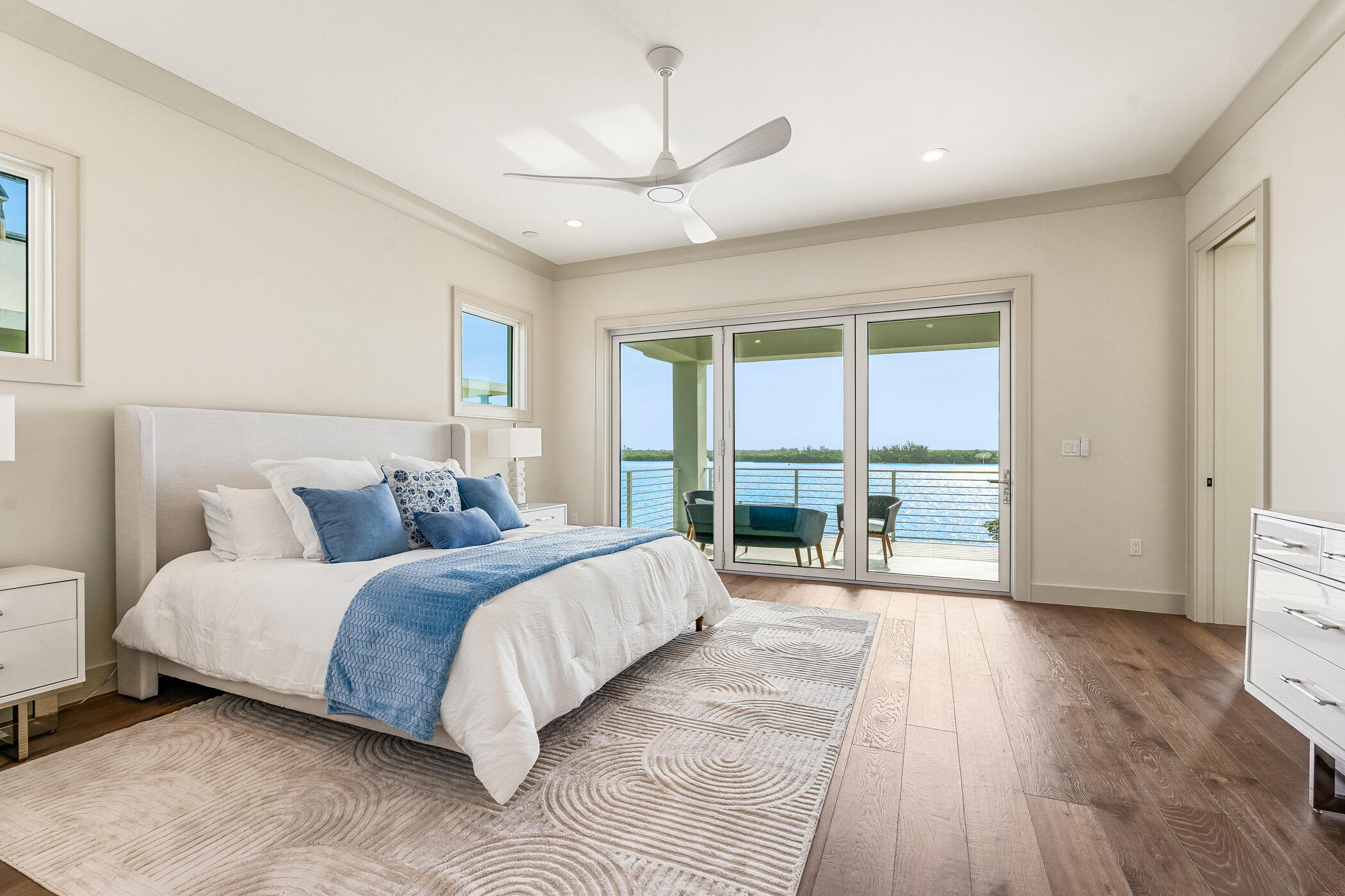 4842 S Harbor Drive Property Photo 32